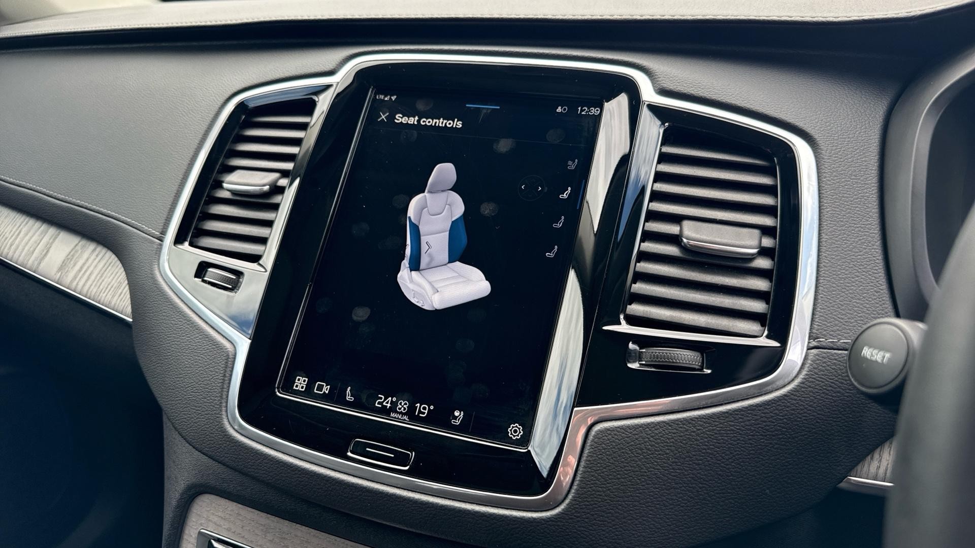 Volvo XC90 Image 34