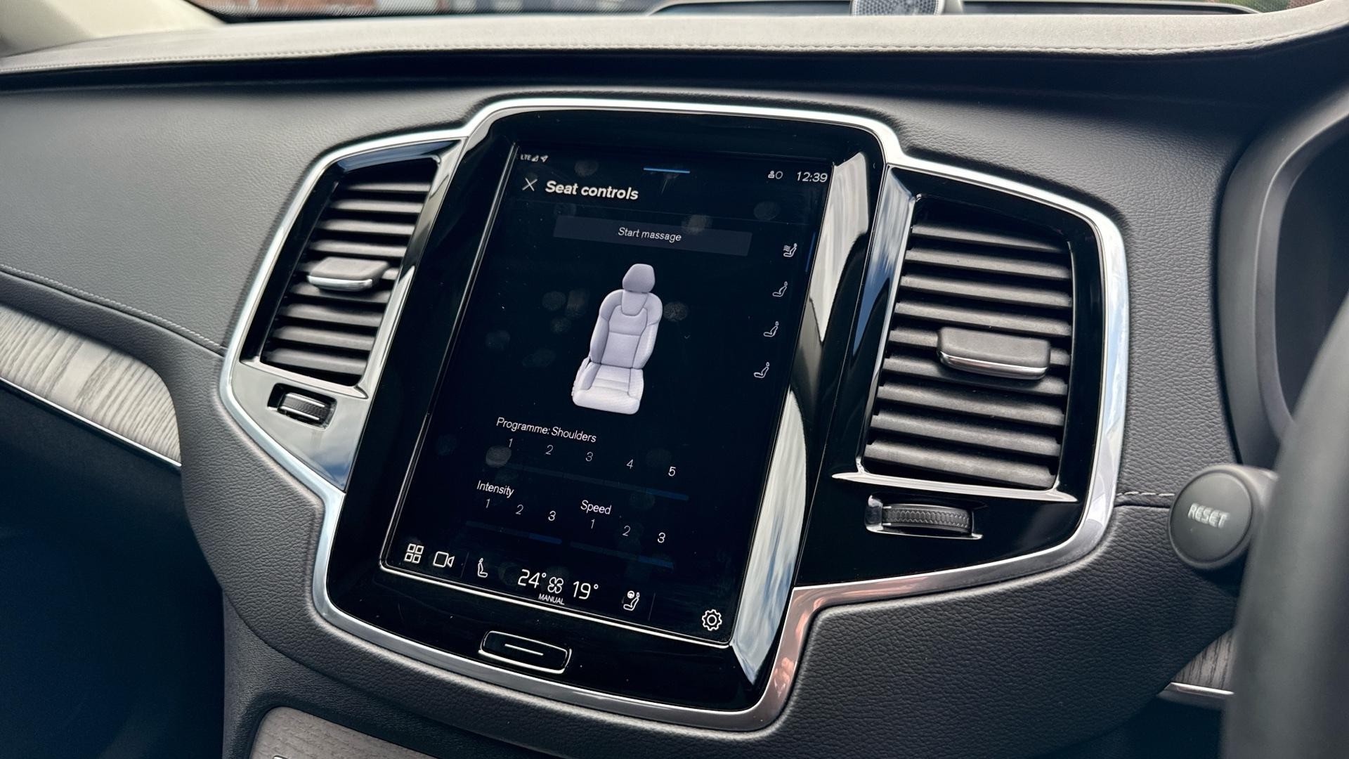 Volvo XC90 Image 35