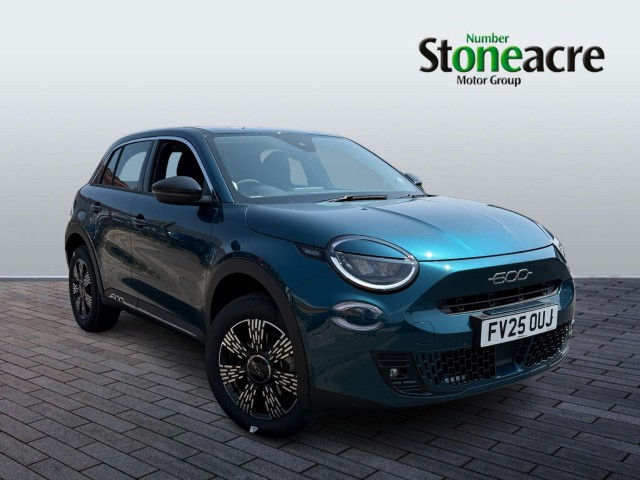 Fiat 600 1.2 MHEV e-DCT Euro 6 (s/s) 5dr FV25OUJ Image 1