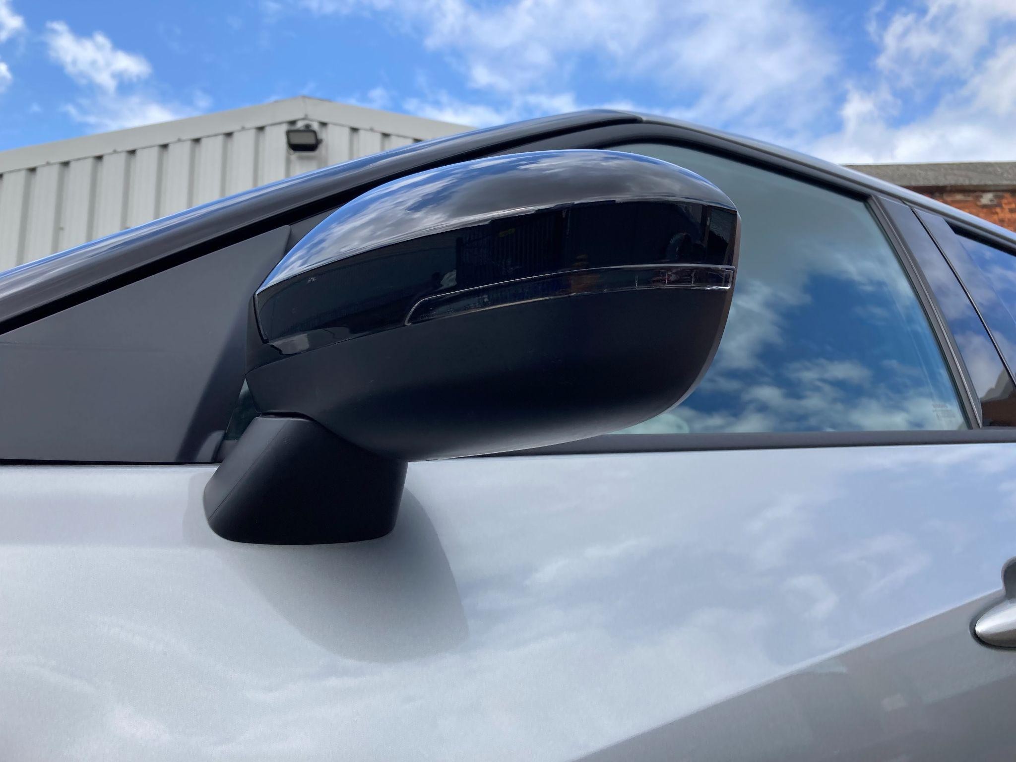 Nissan Juke Image 9