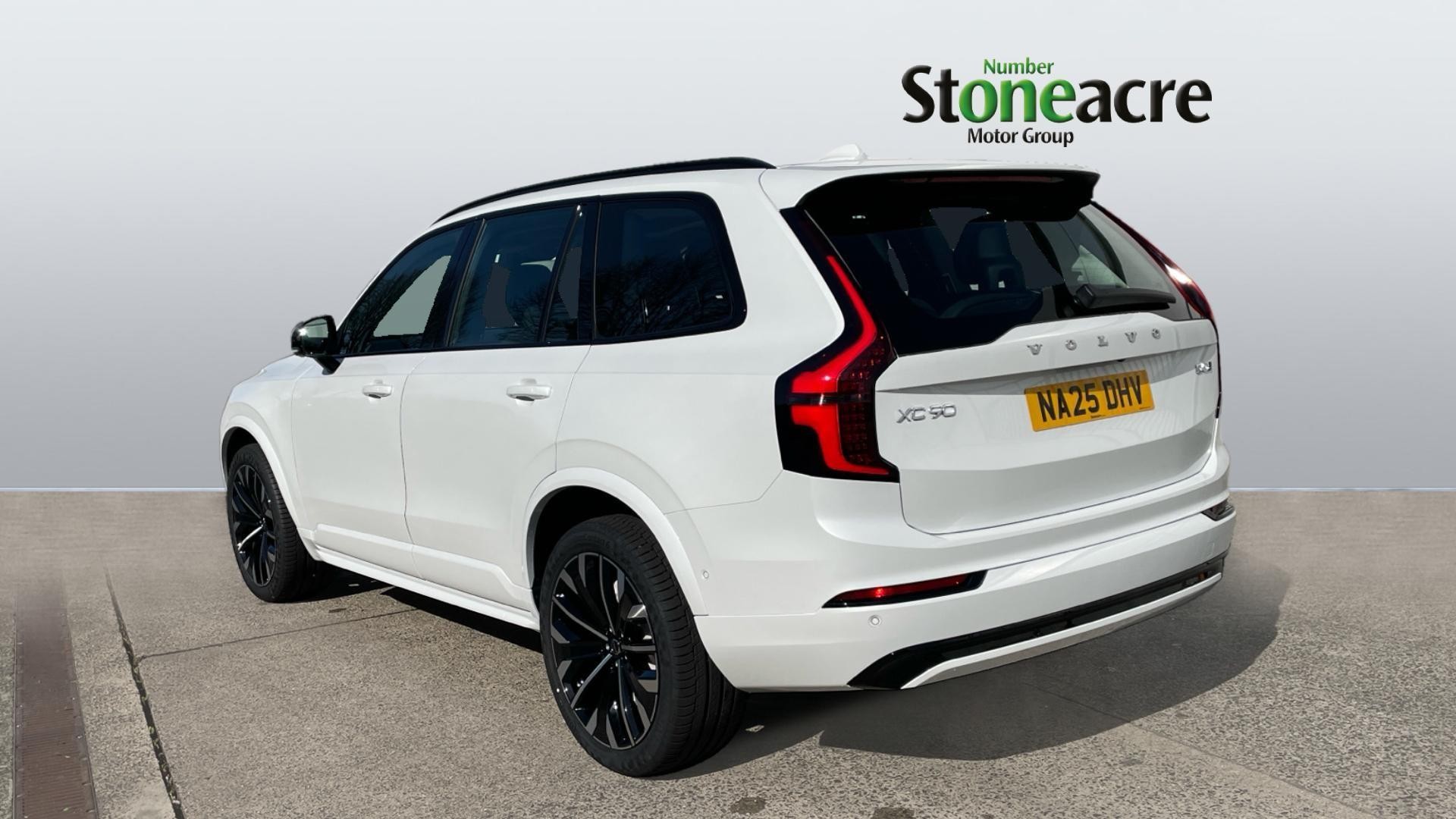Volvo XC90 Image 3