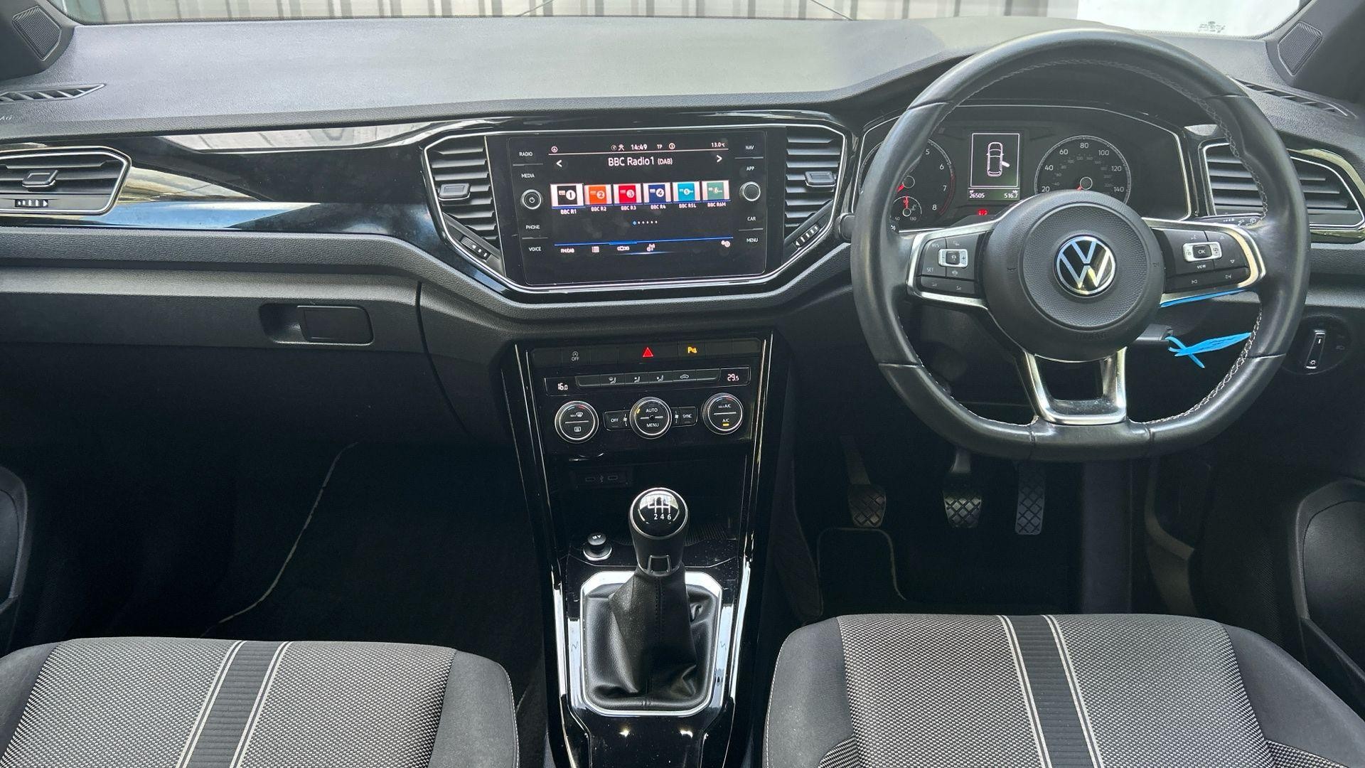Volkswagen T-Roc Image 9