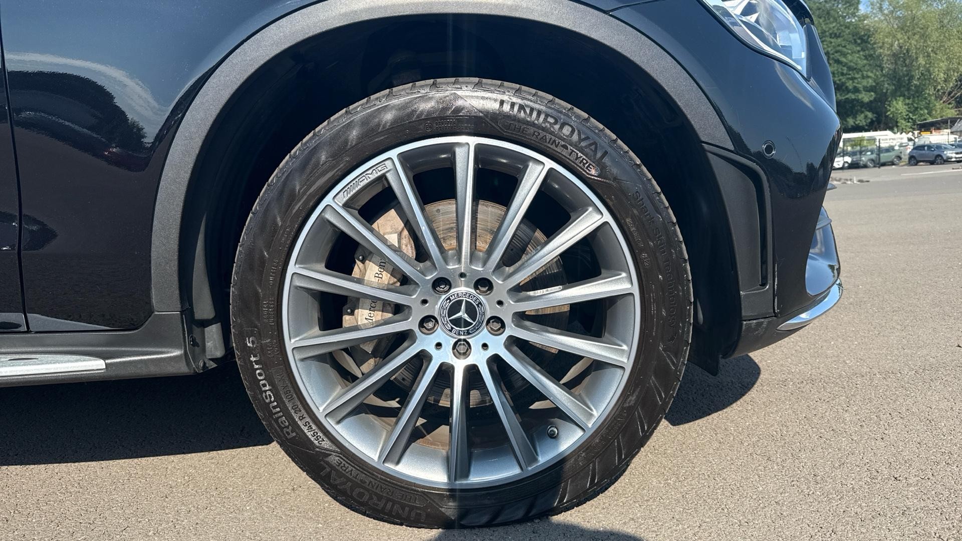 Mercedes-Benz GLC Image 9