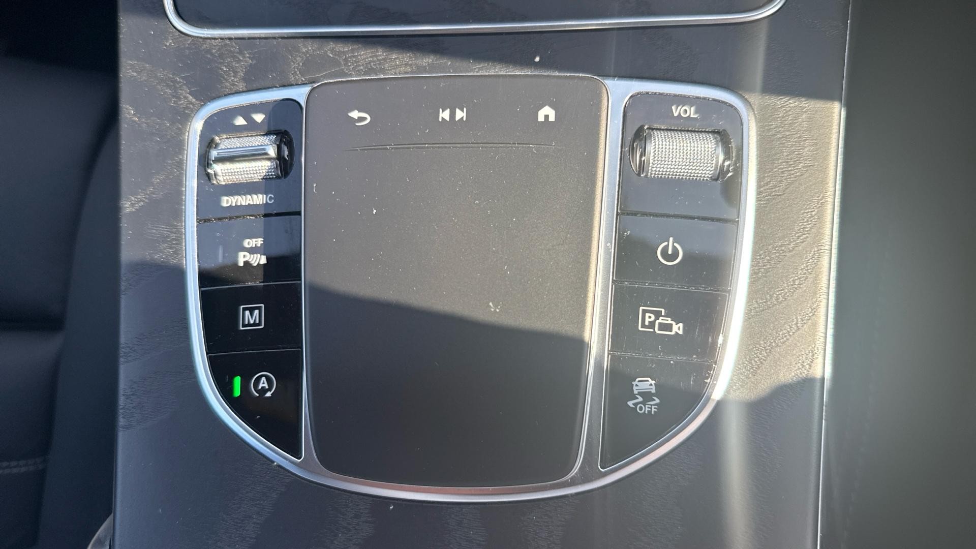 Mercedes-Benz GLC Image 15