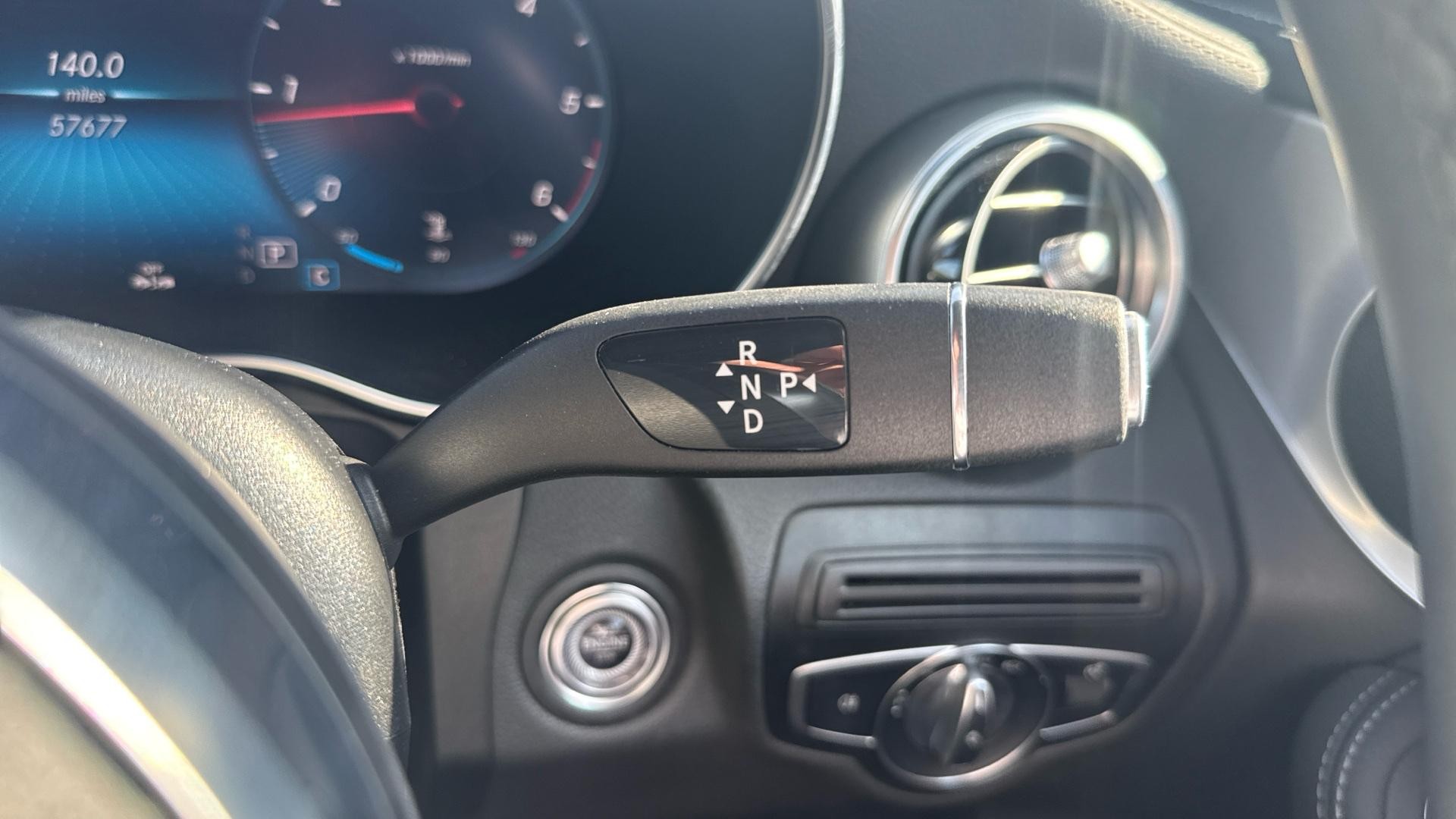 Mercedes-Benz GLC Image 22