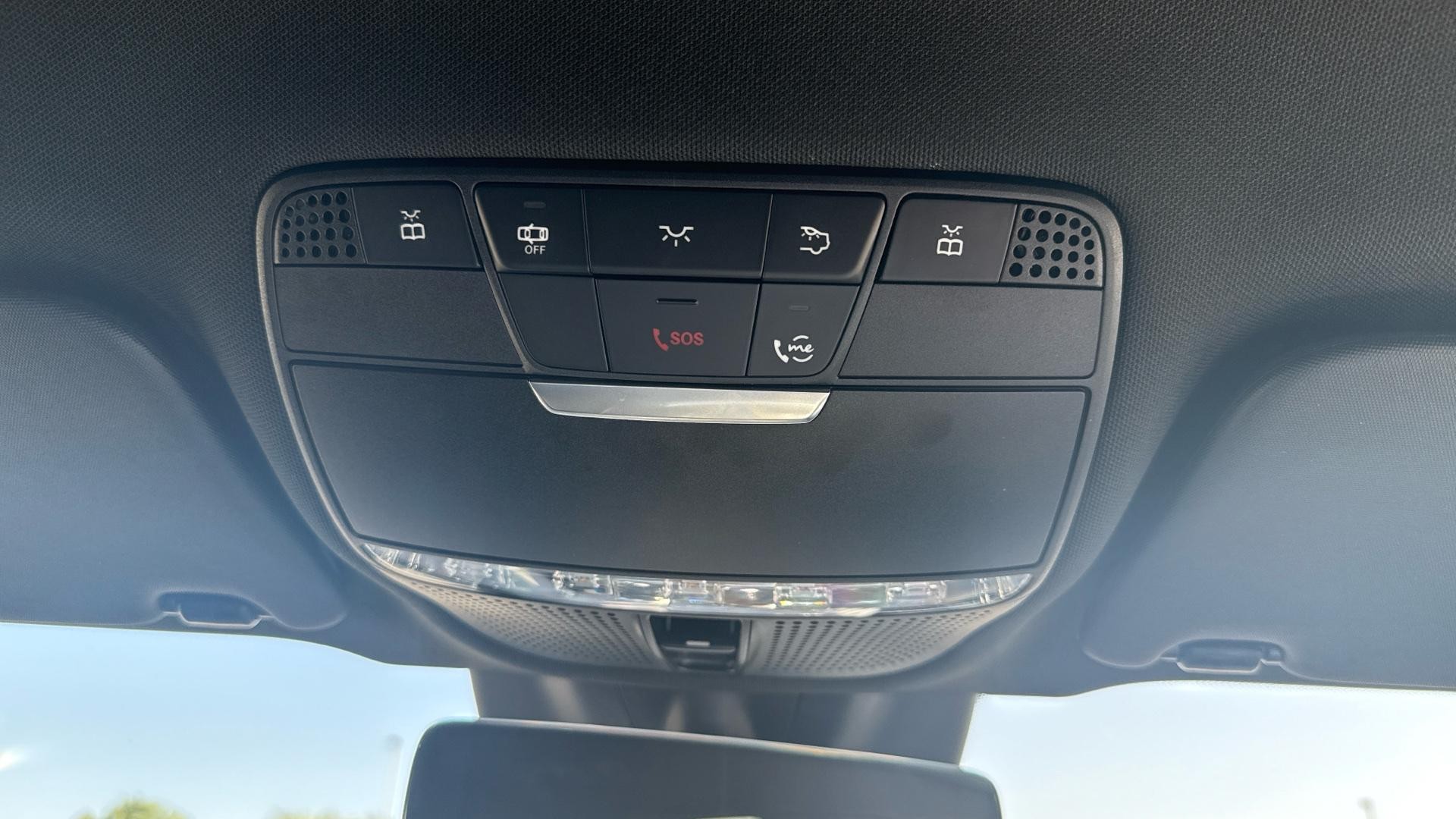 Mercedes-Benz GLC Image 24