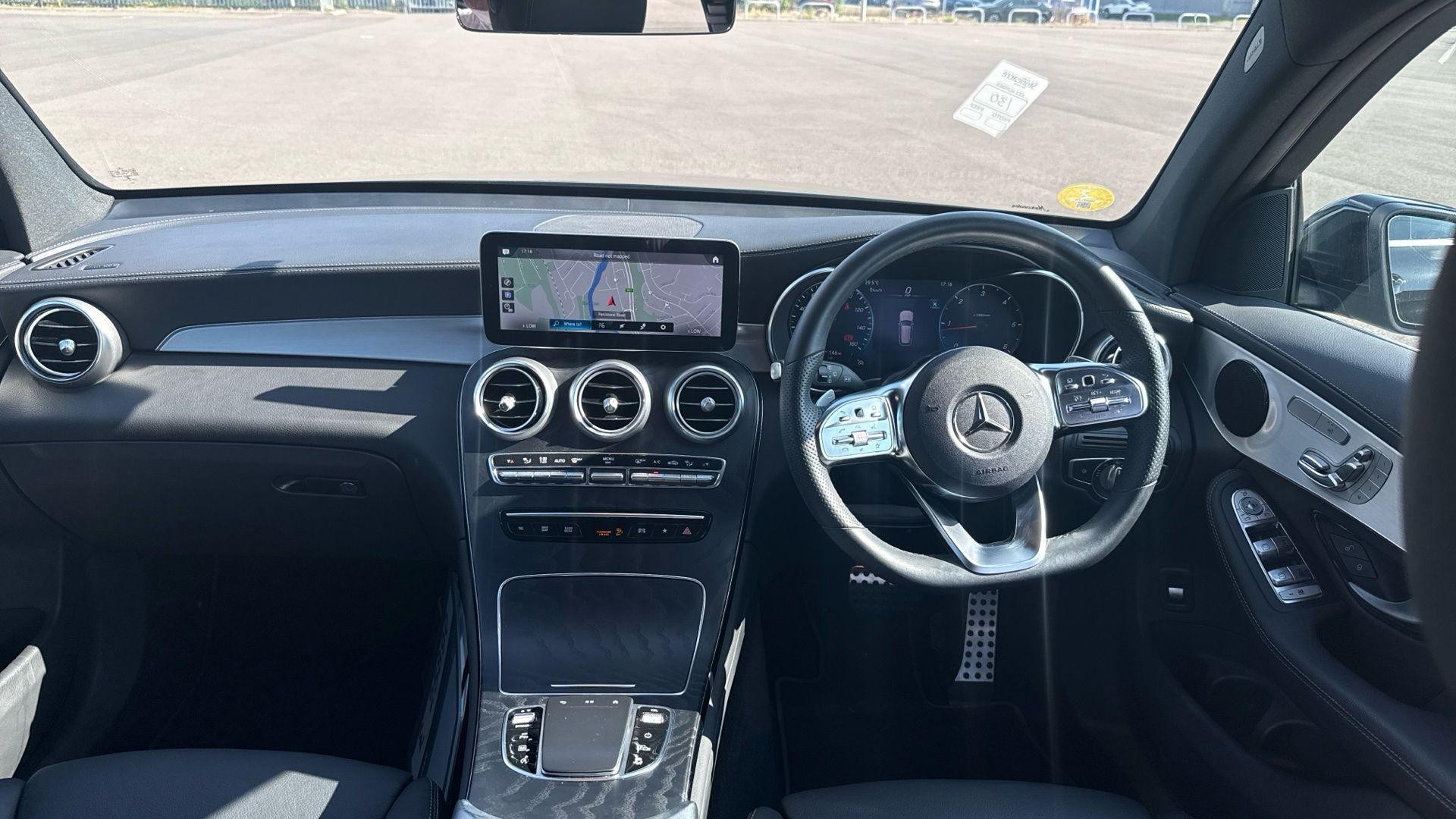 Mercedes-Benz GLC Image 39