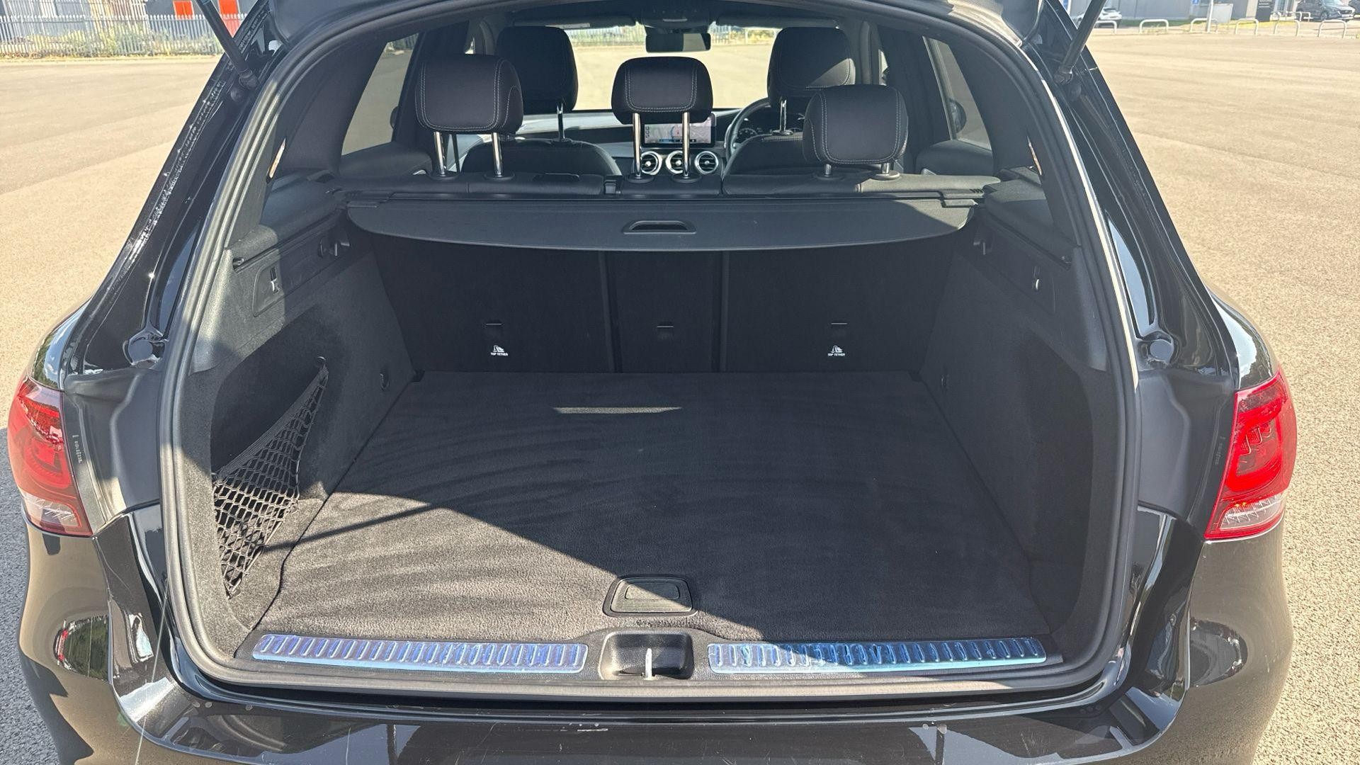 Mercedes-Benz GLC Image 47