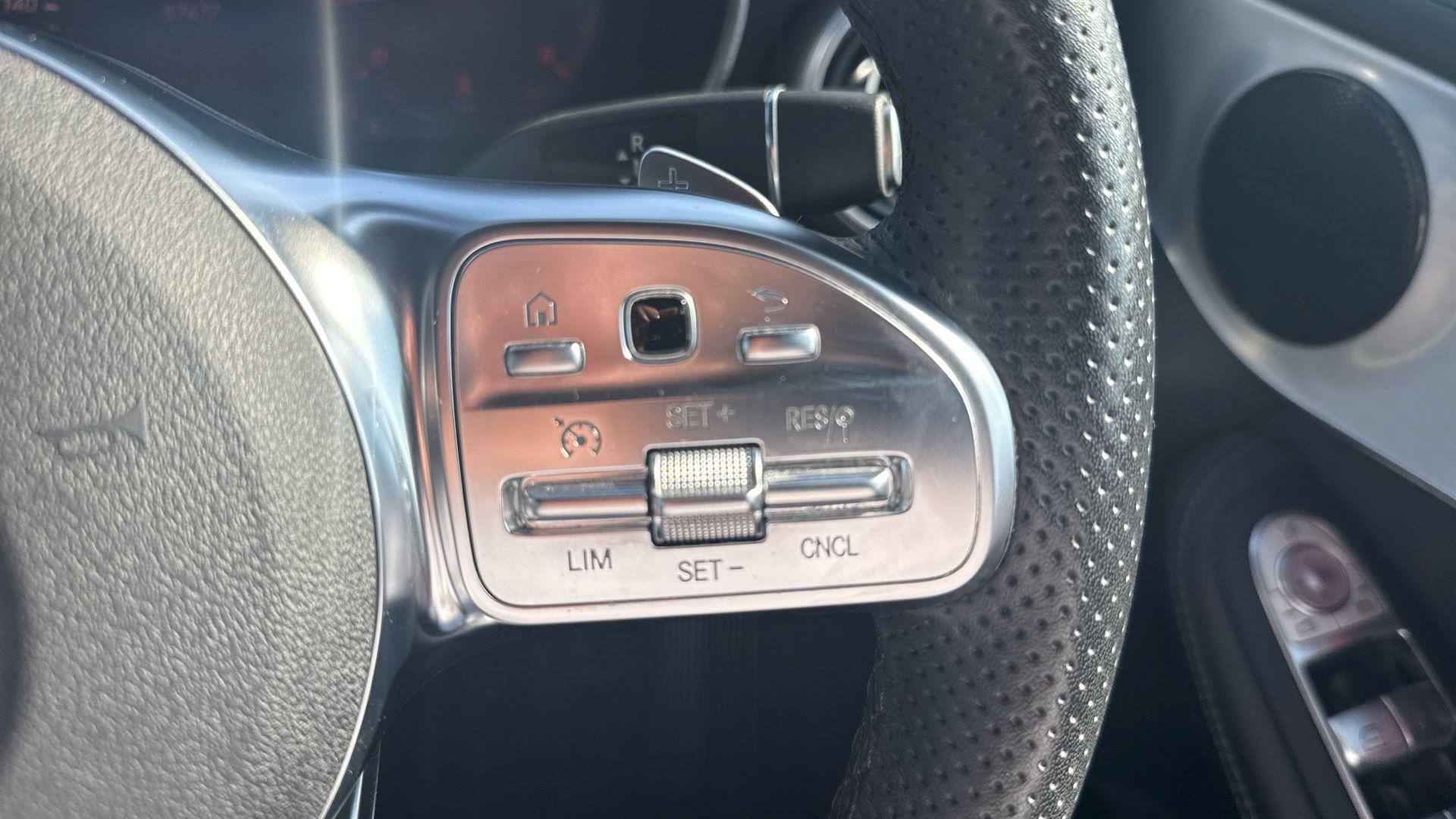 Mercedes-Benz GLC Image 55