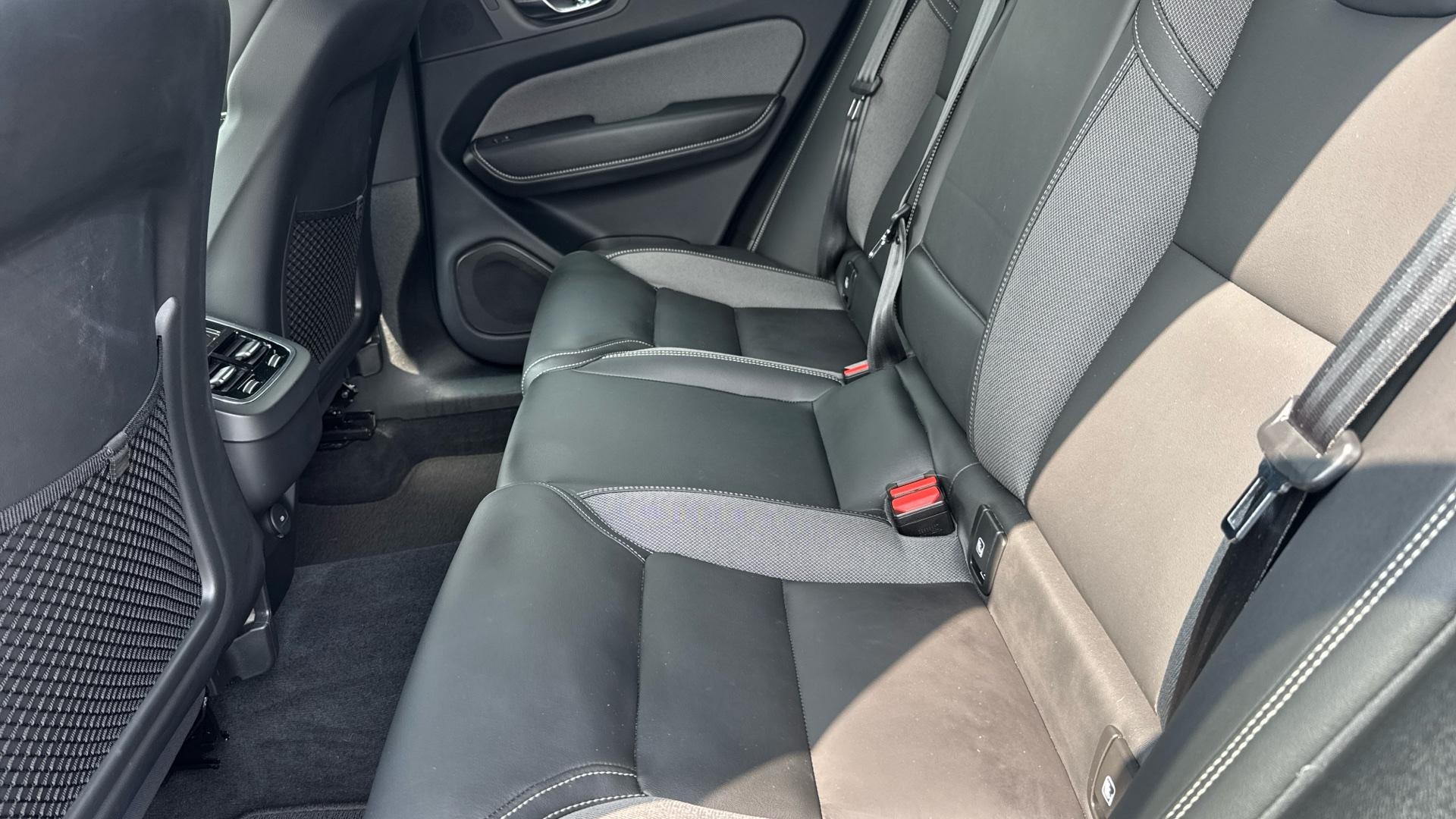 Volvo XC60 Image 11