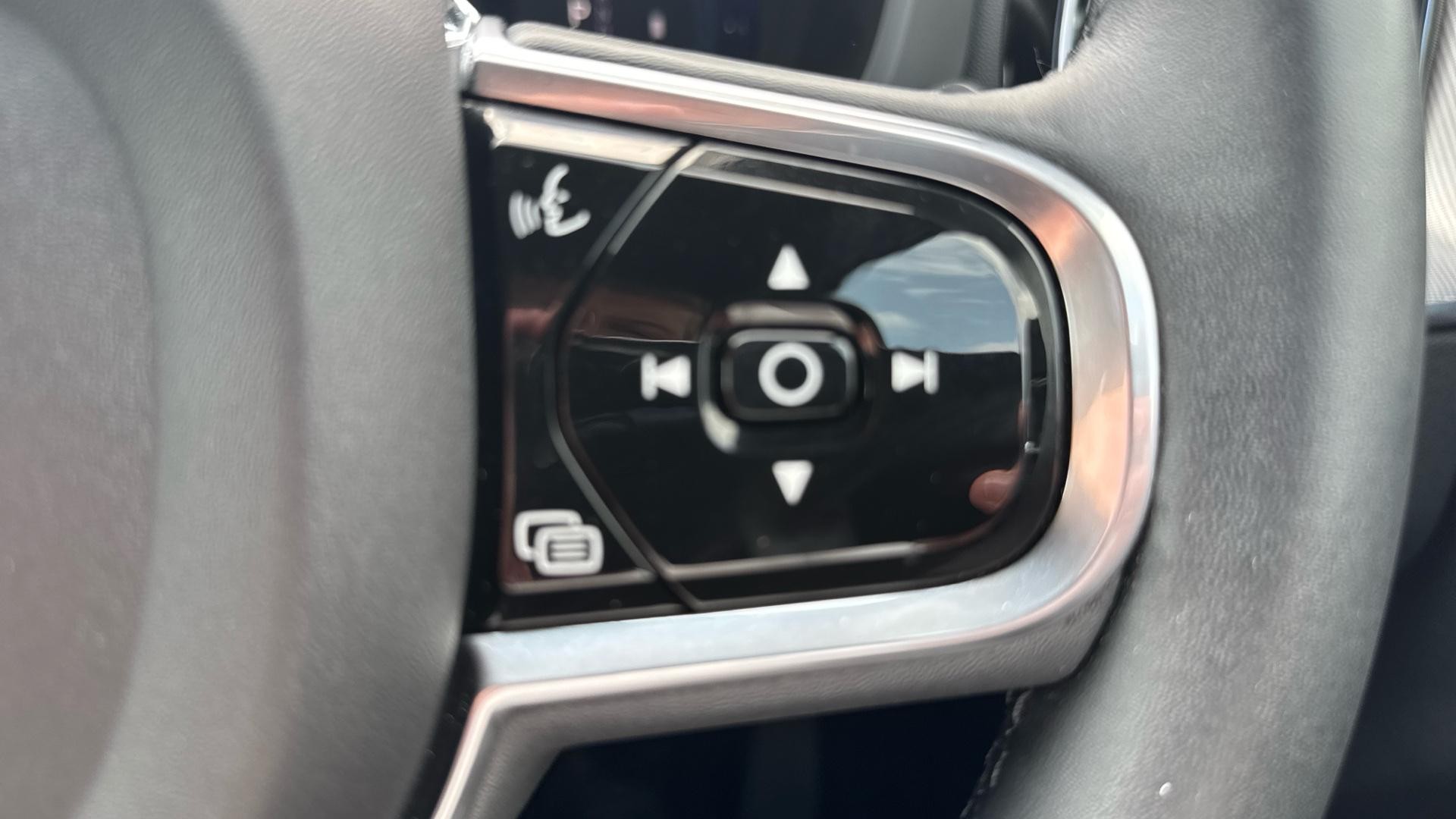 Volvo XC60 Image 16