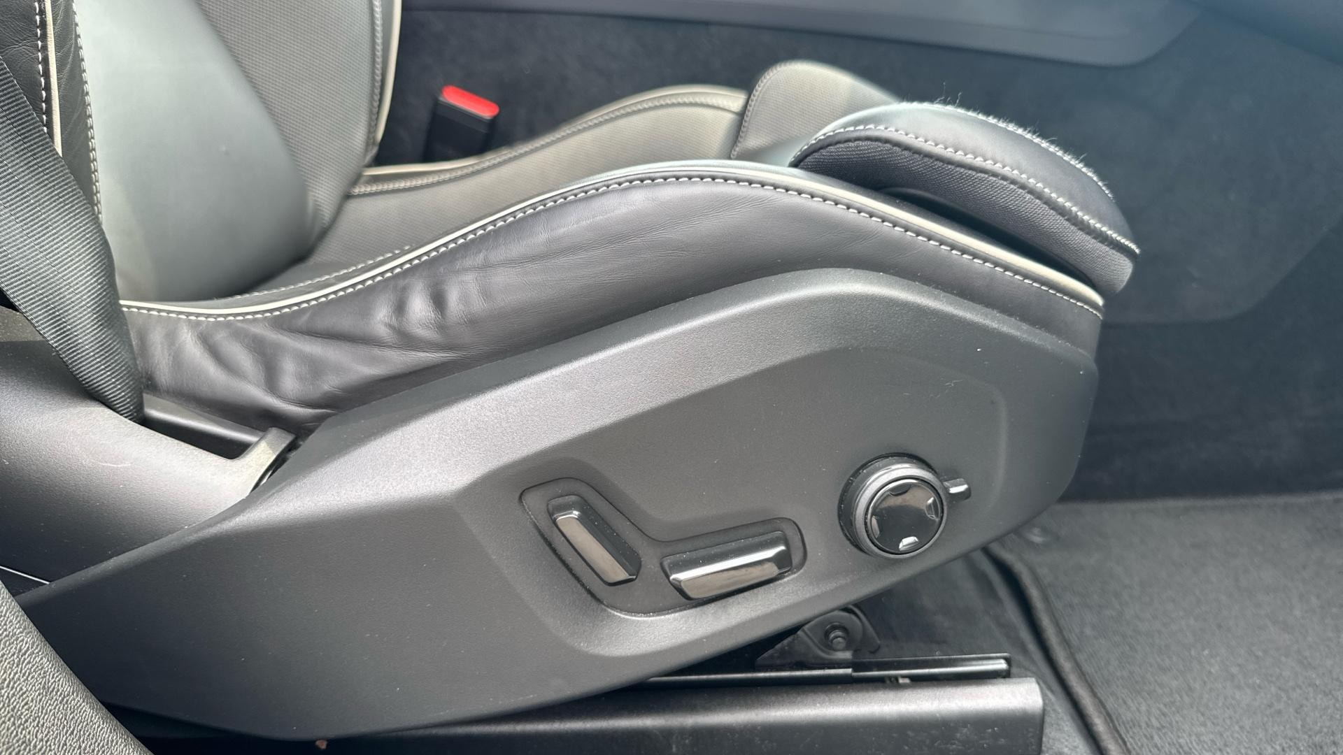 Volvo XC60 Image 19