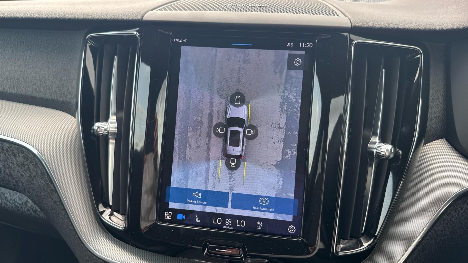 Volvo XC60 Image 25