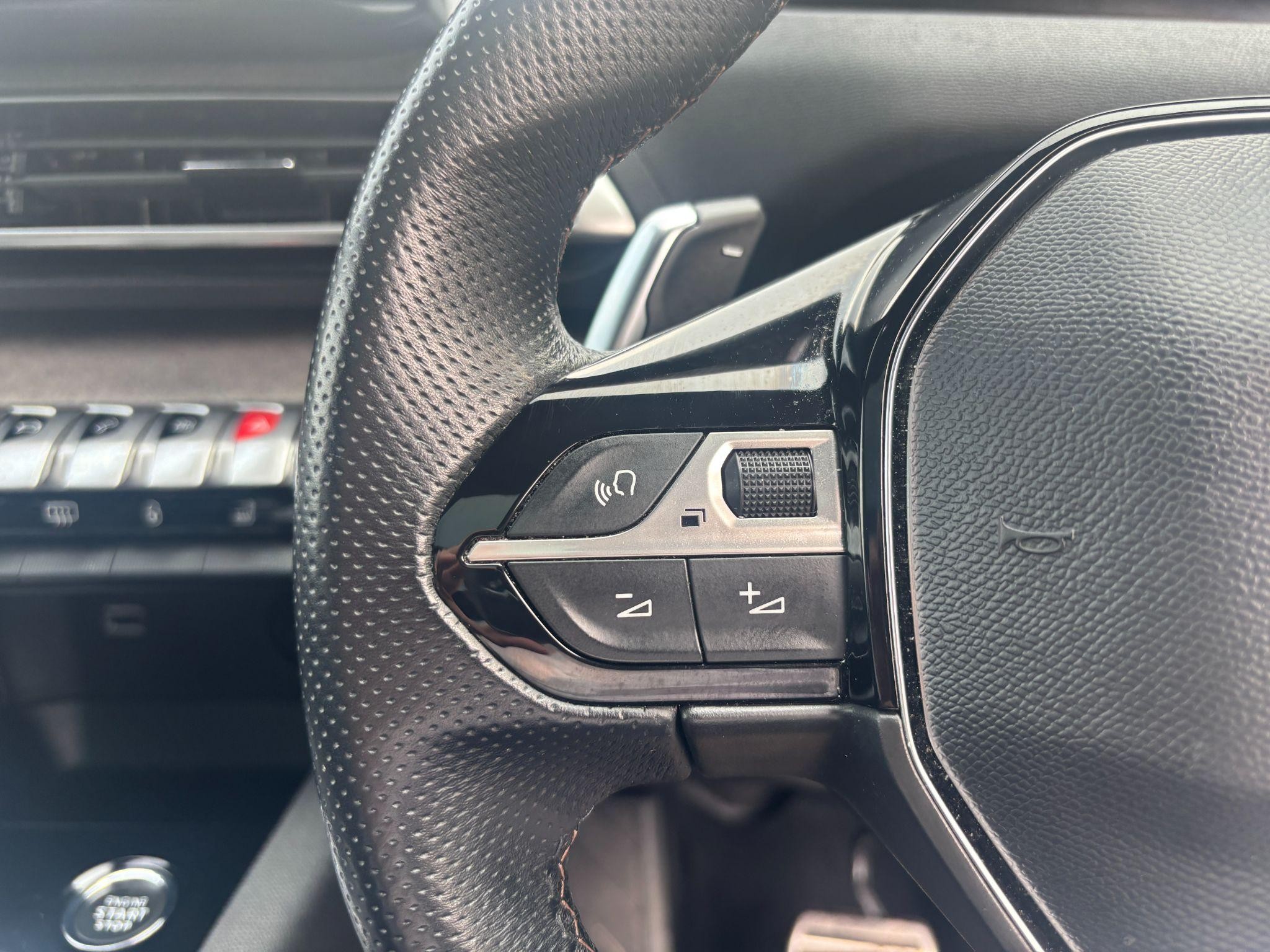 Peugeot 5008 Image 12