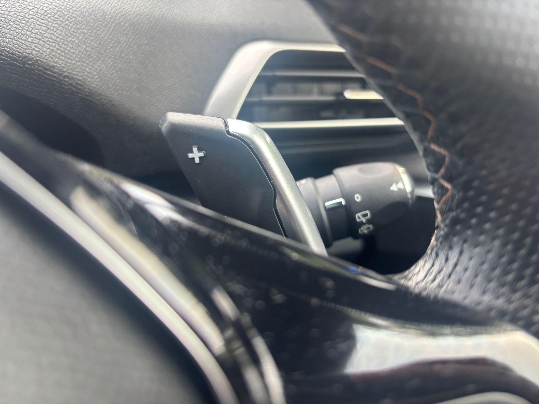 Peugeot 5008 Image 15
