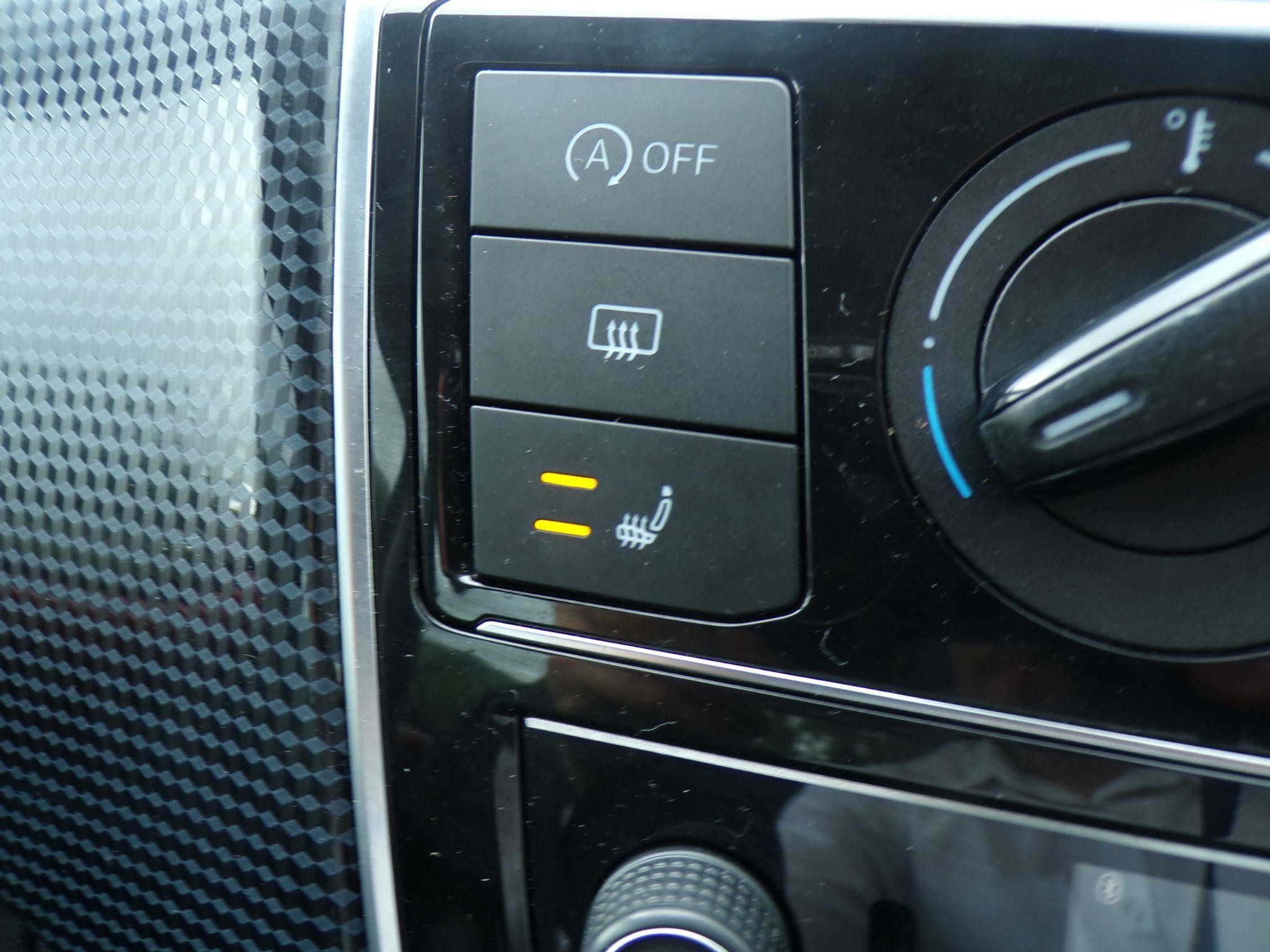 Volkswagen up! Image 15