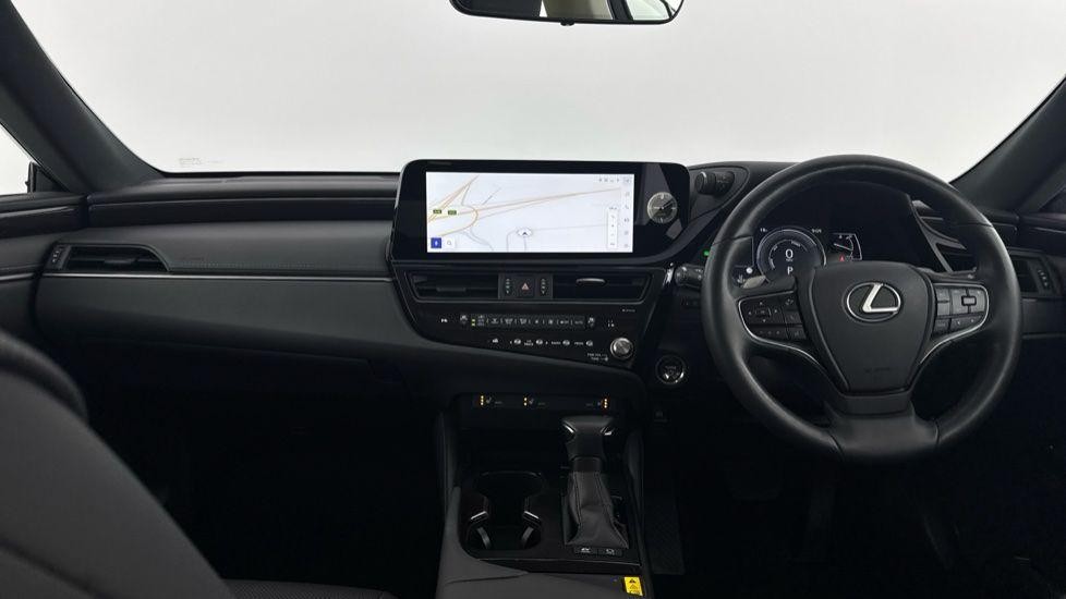 Lexus ES Image 12