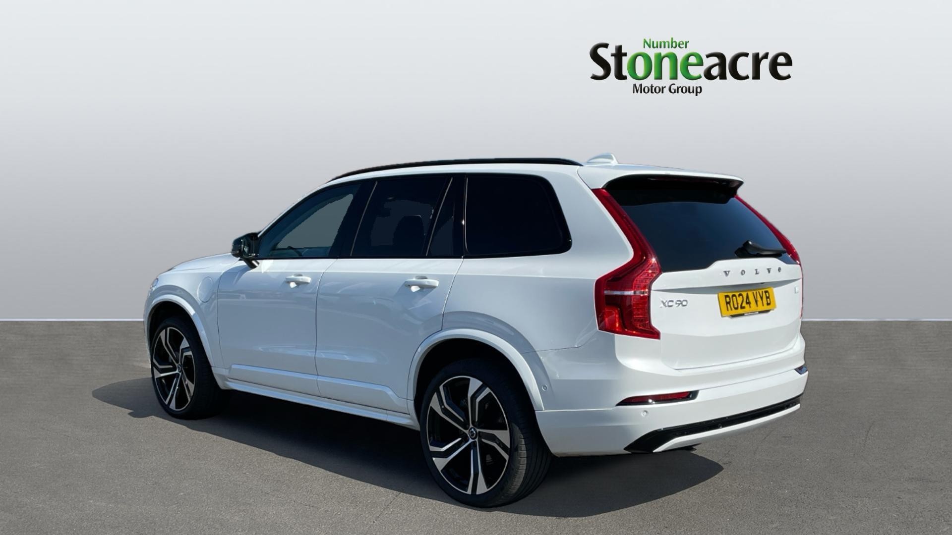Volvo XC90 Image 2