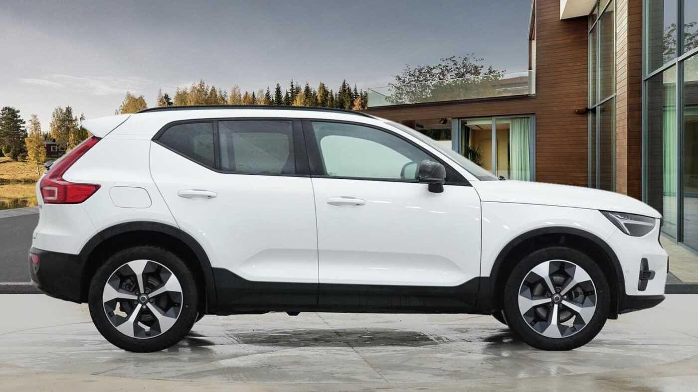 Volvo XC40 Image 2