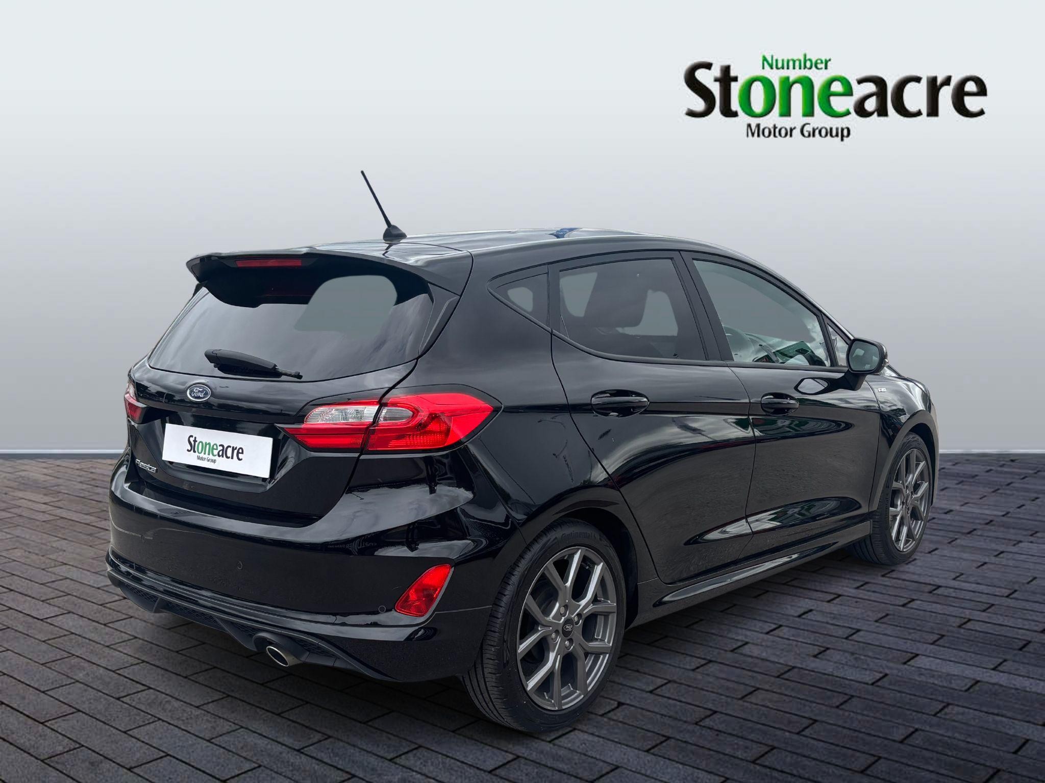 Ford Fiesta Image 8