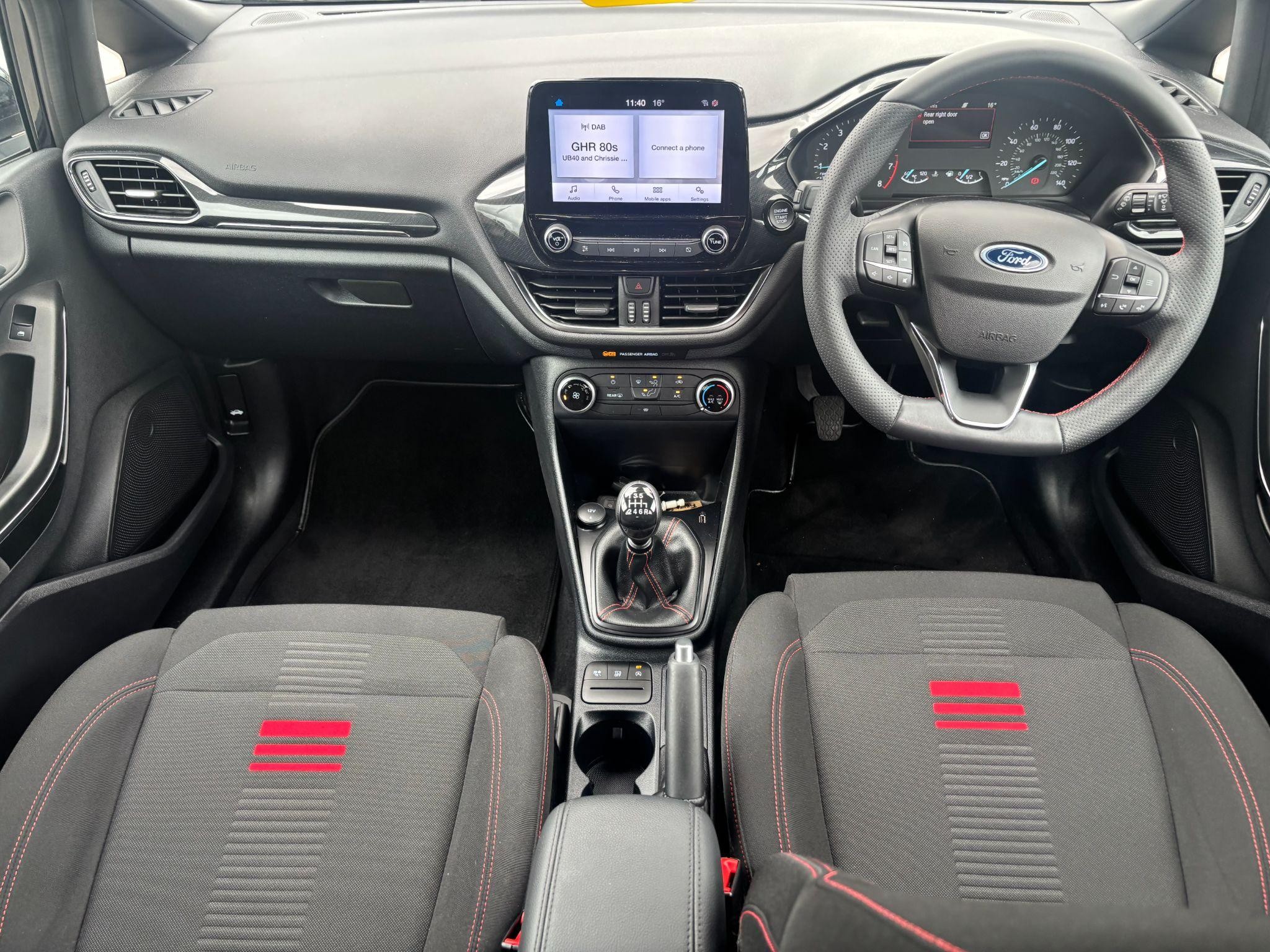 Ford Fiesta Image 11