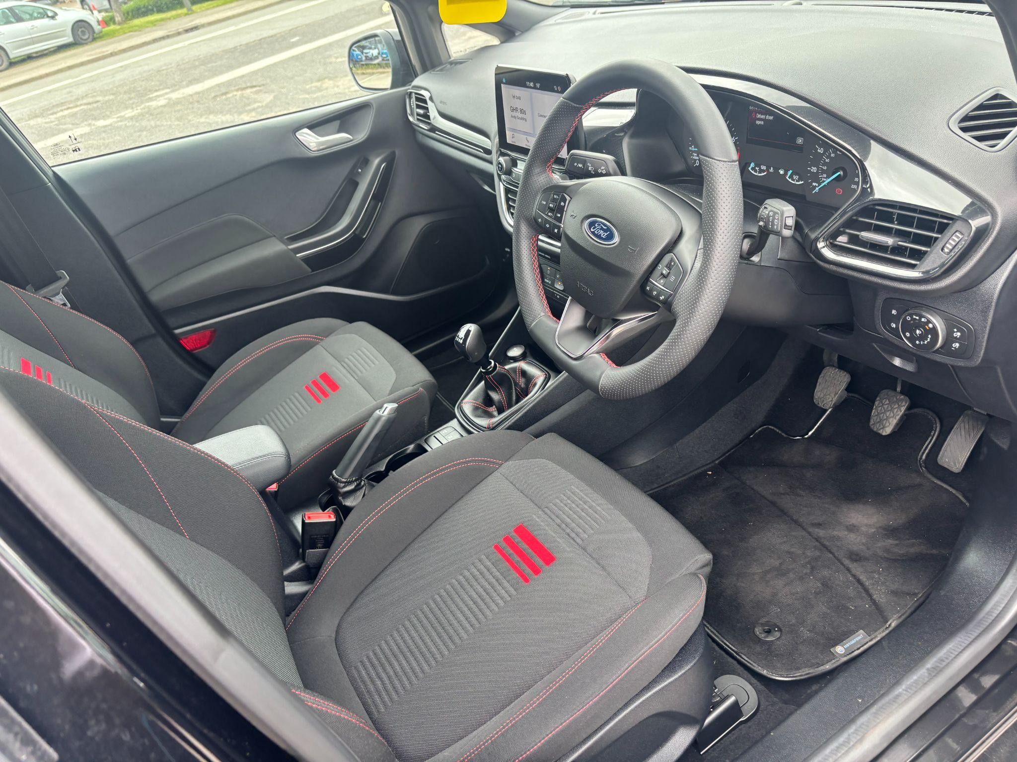 Ford Fiesta Image 12