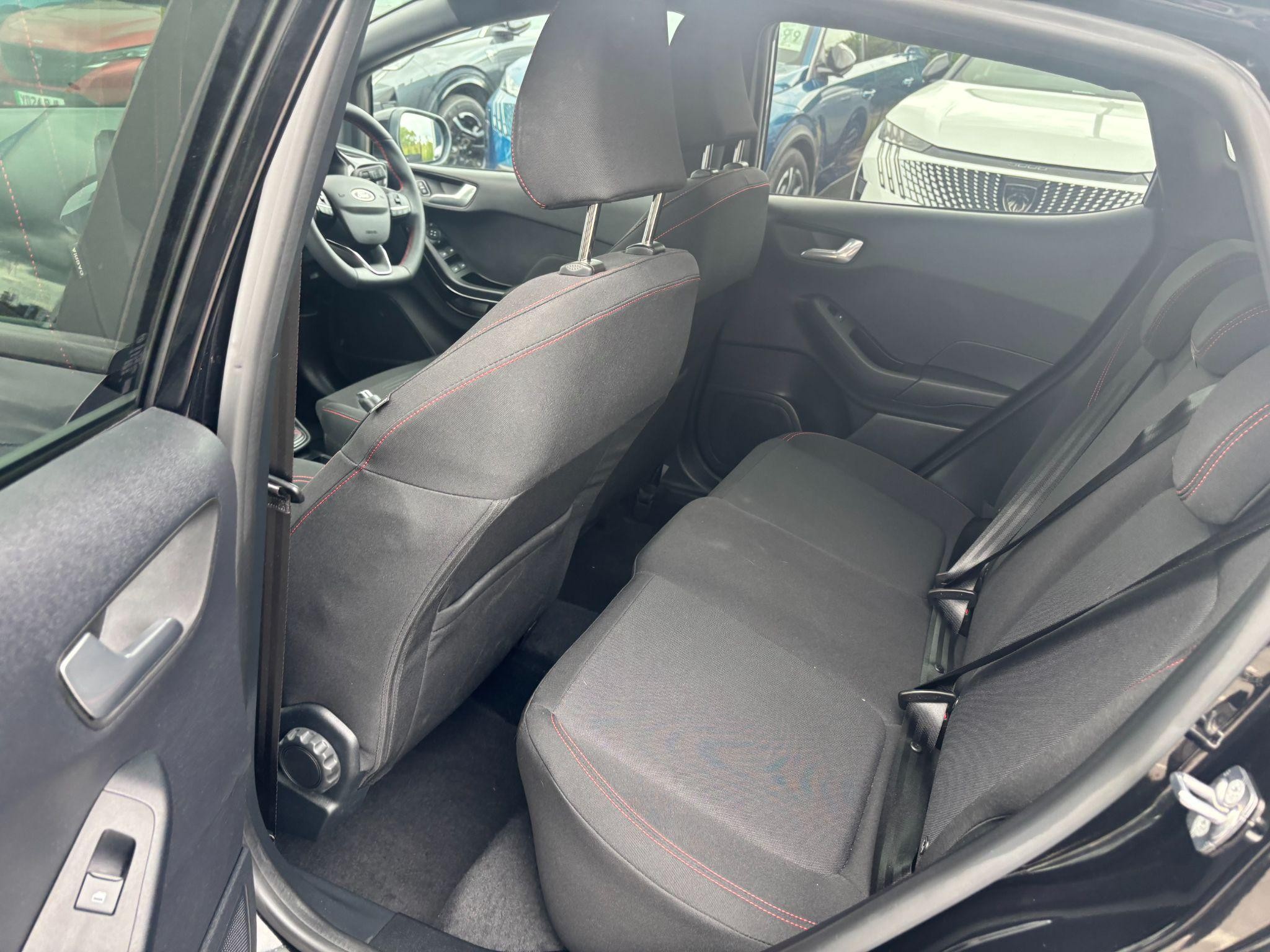 Ford Fiesta Image 14
