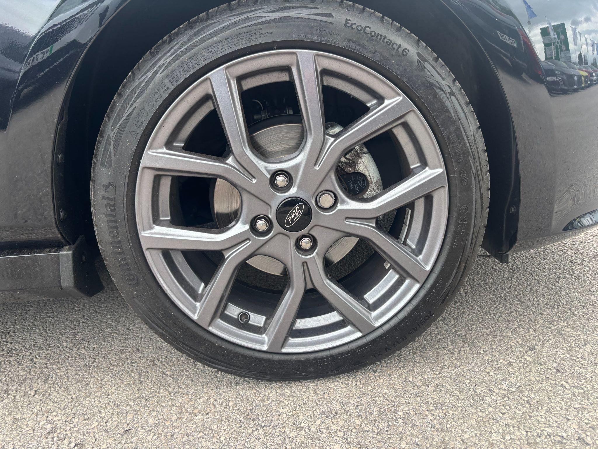 Ford Fiesta Image 16