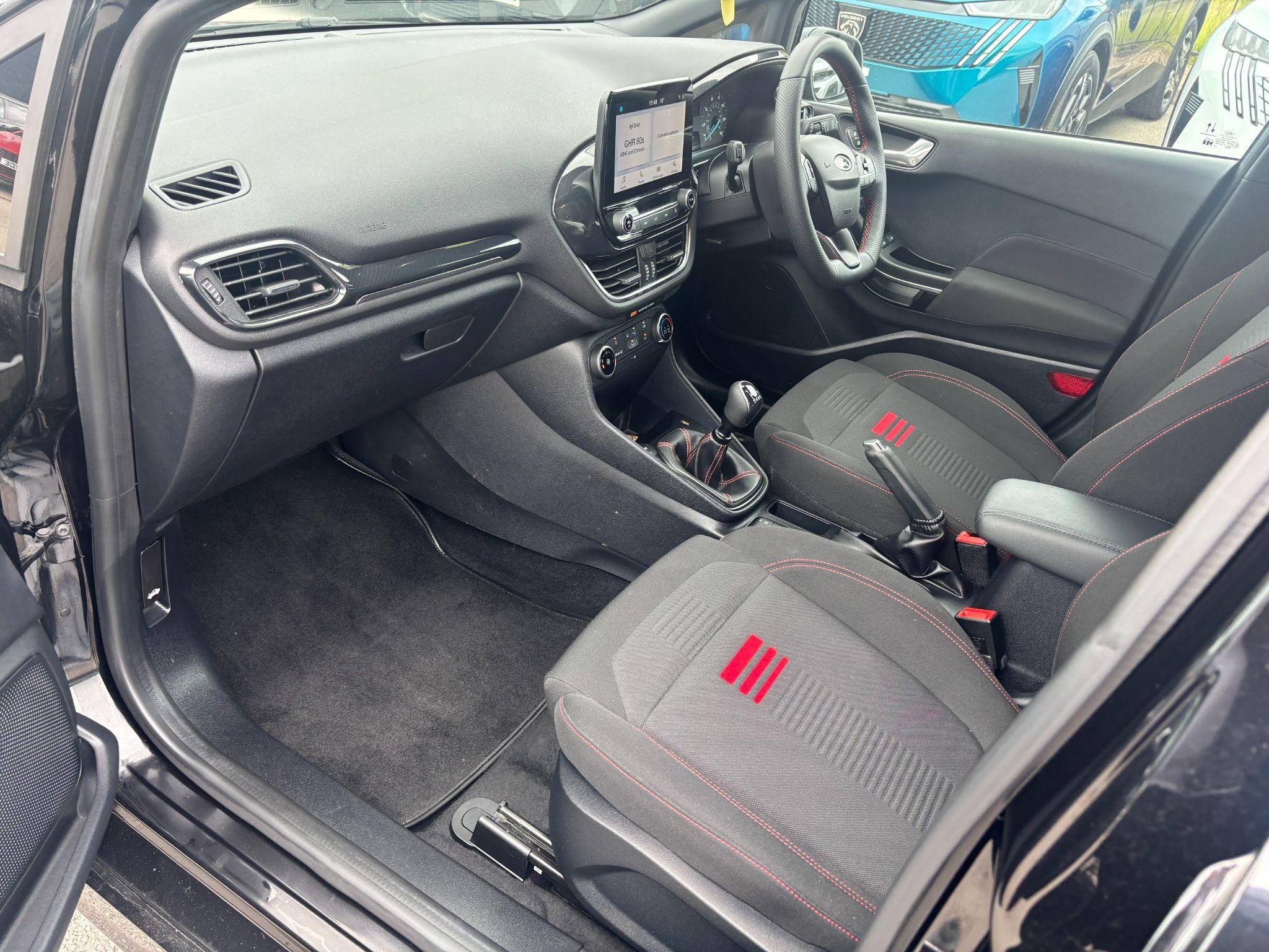 Ford Fiesta Image 21