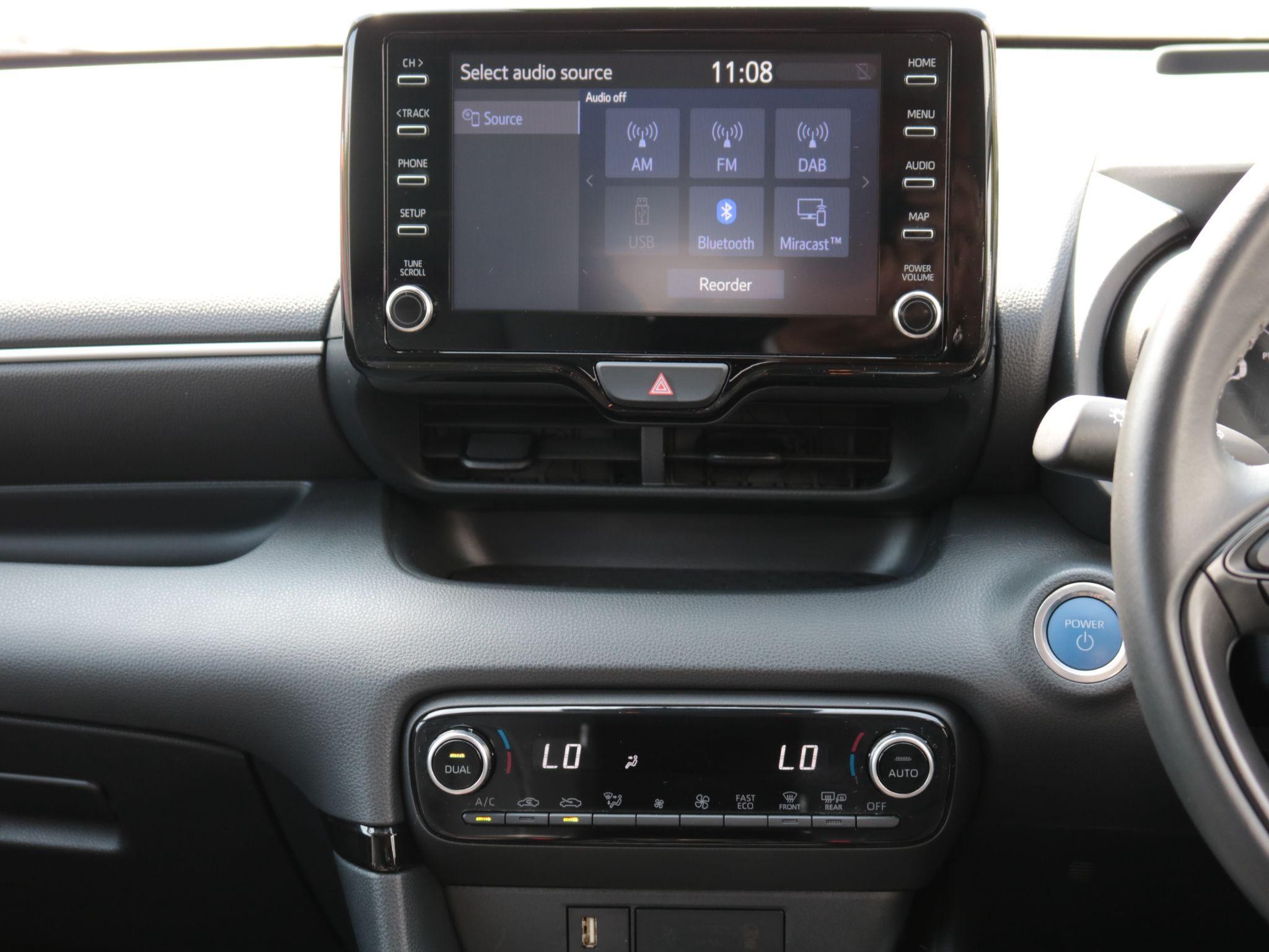 Mazda2 Hybrid Image 20