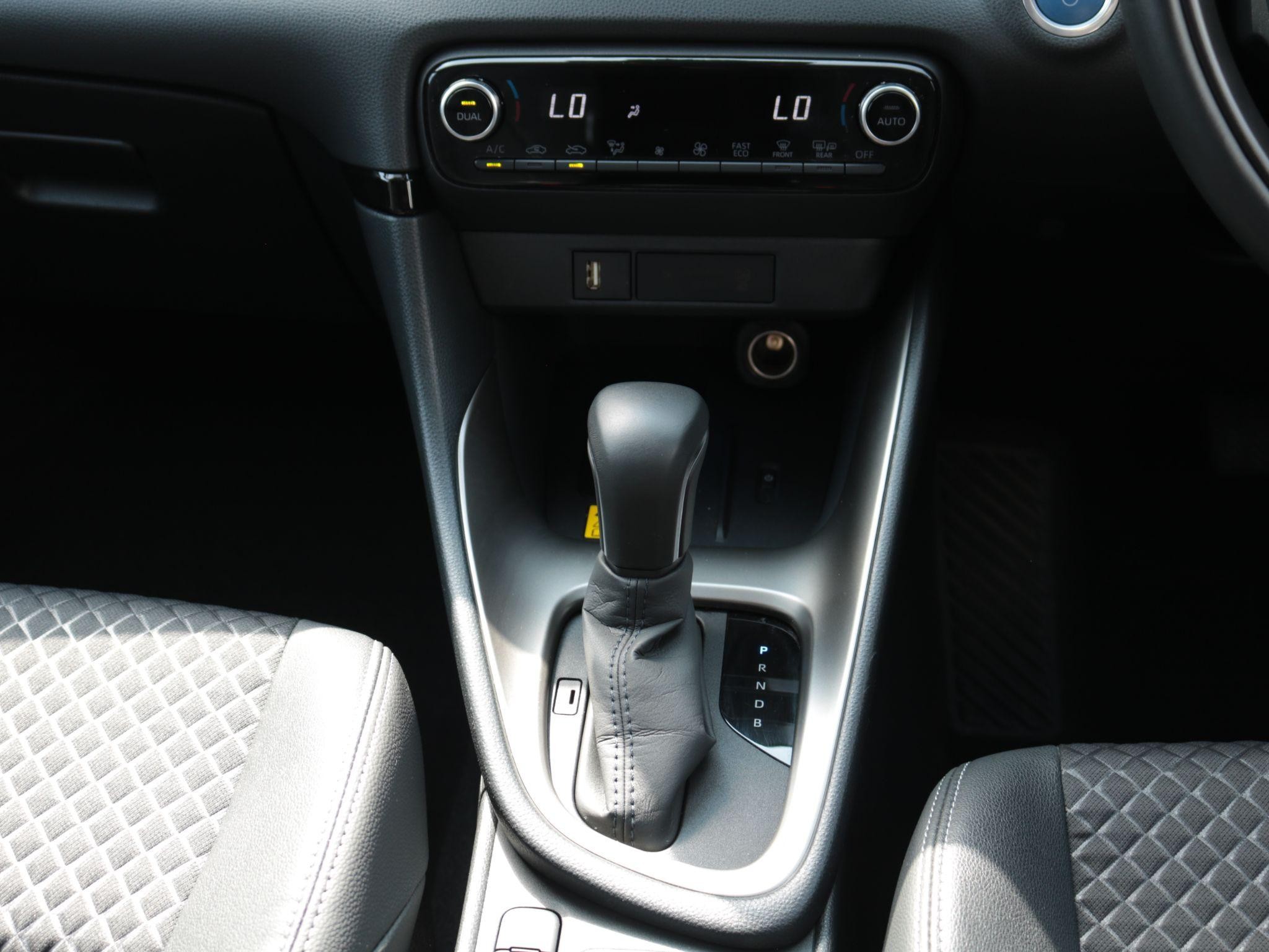 Mazda2 Hybrid Image 21