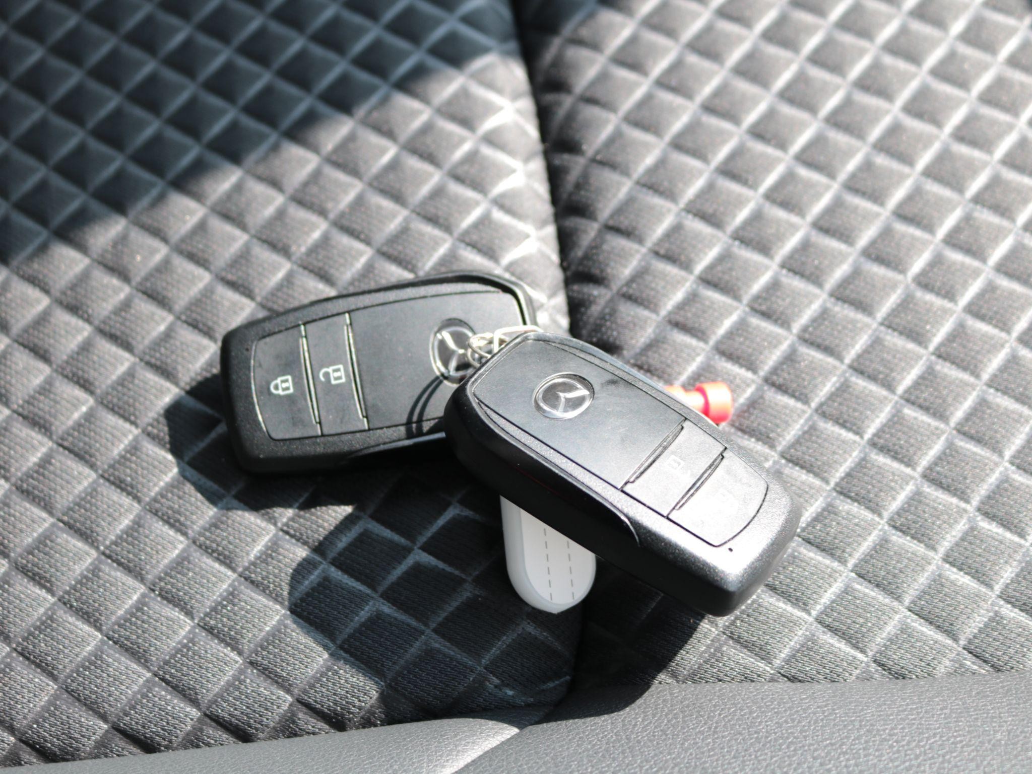 Mazda2 Hybrid Image 28