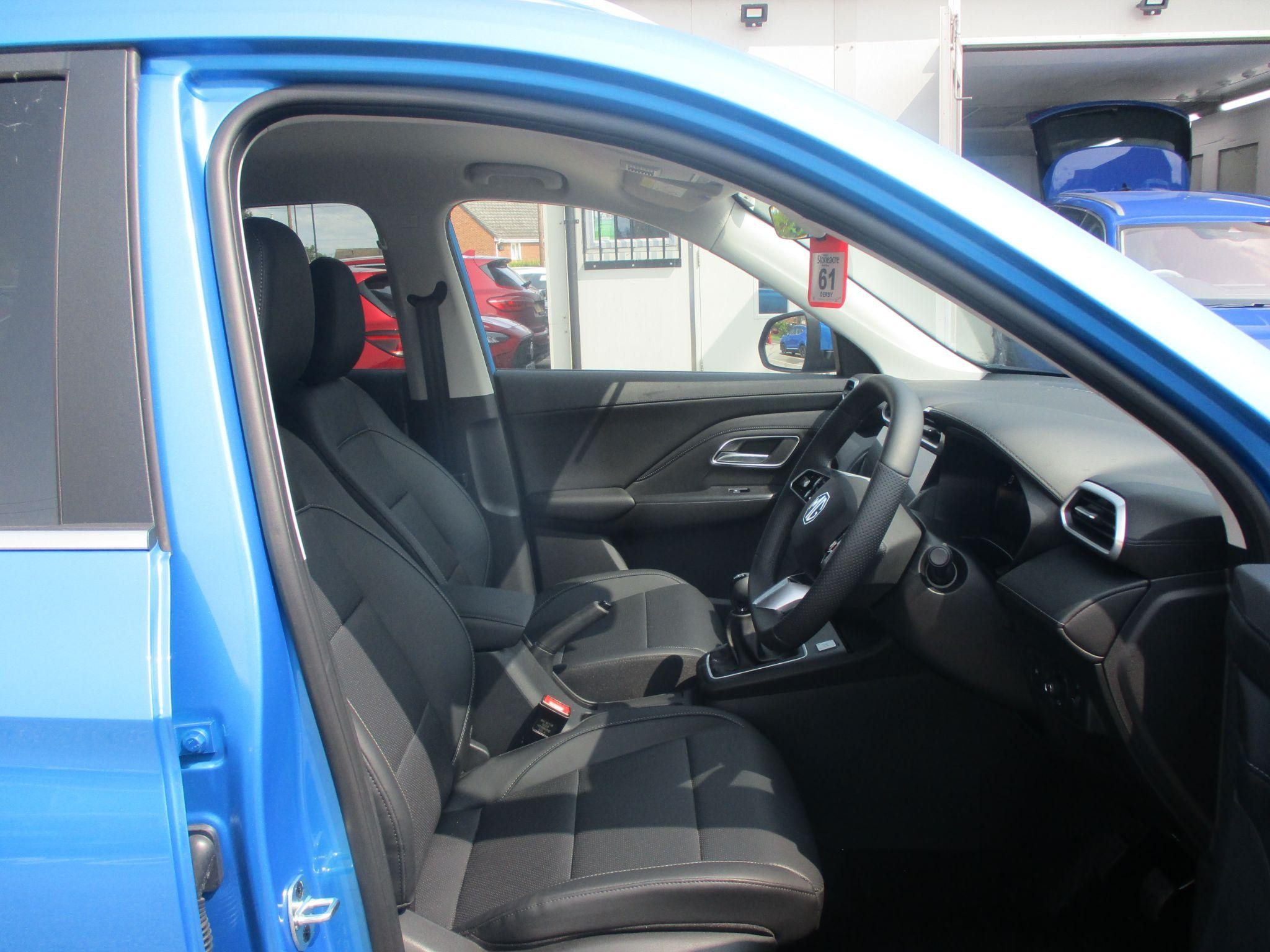 MG ZS Image 11