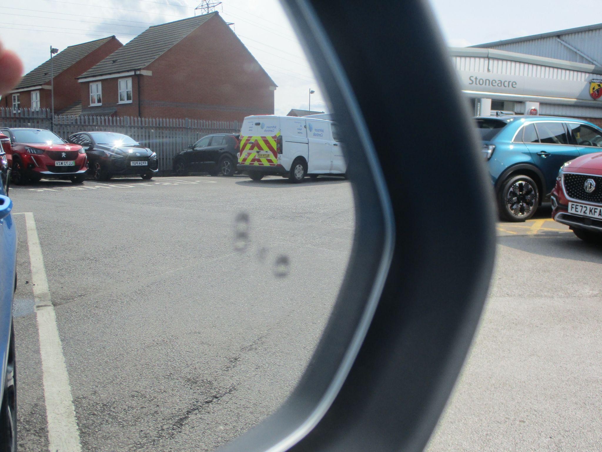 MG ZS Image 25