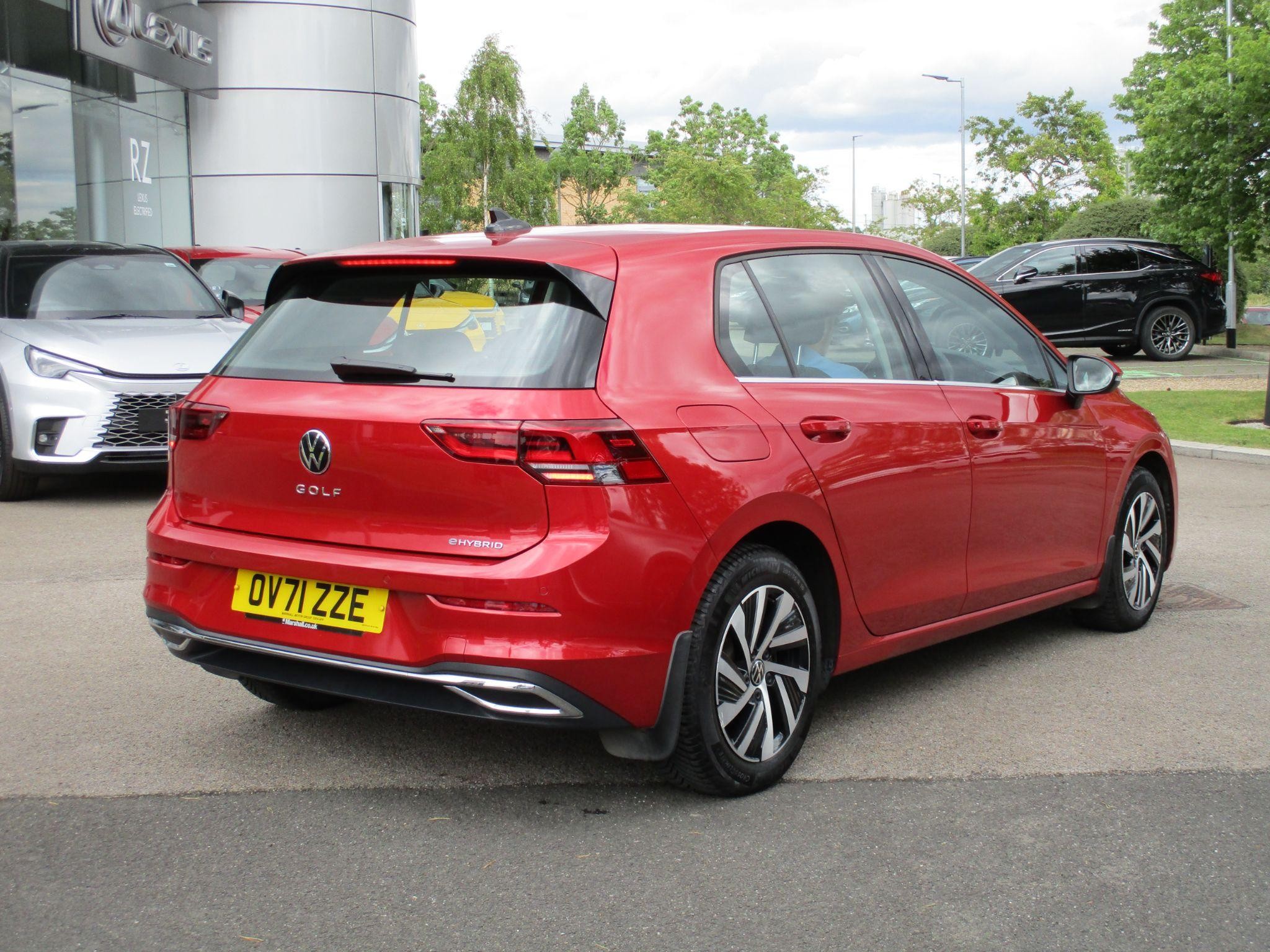 Volkswagen Golf Image 6