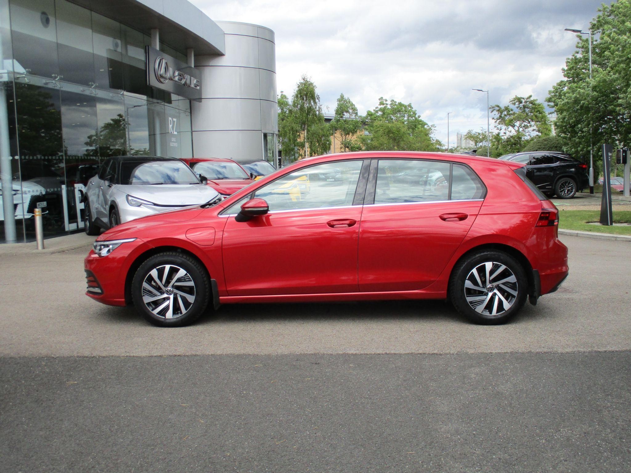 Volkswagen Golf Image 12