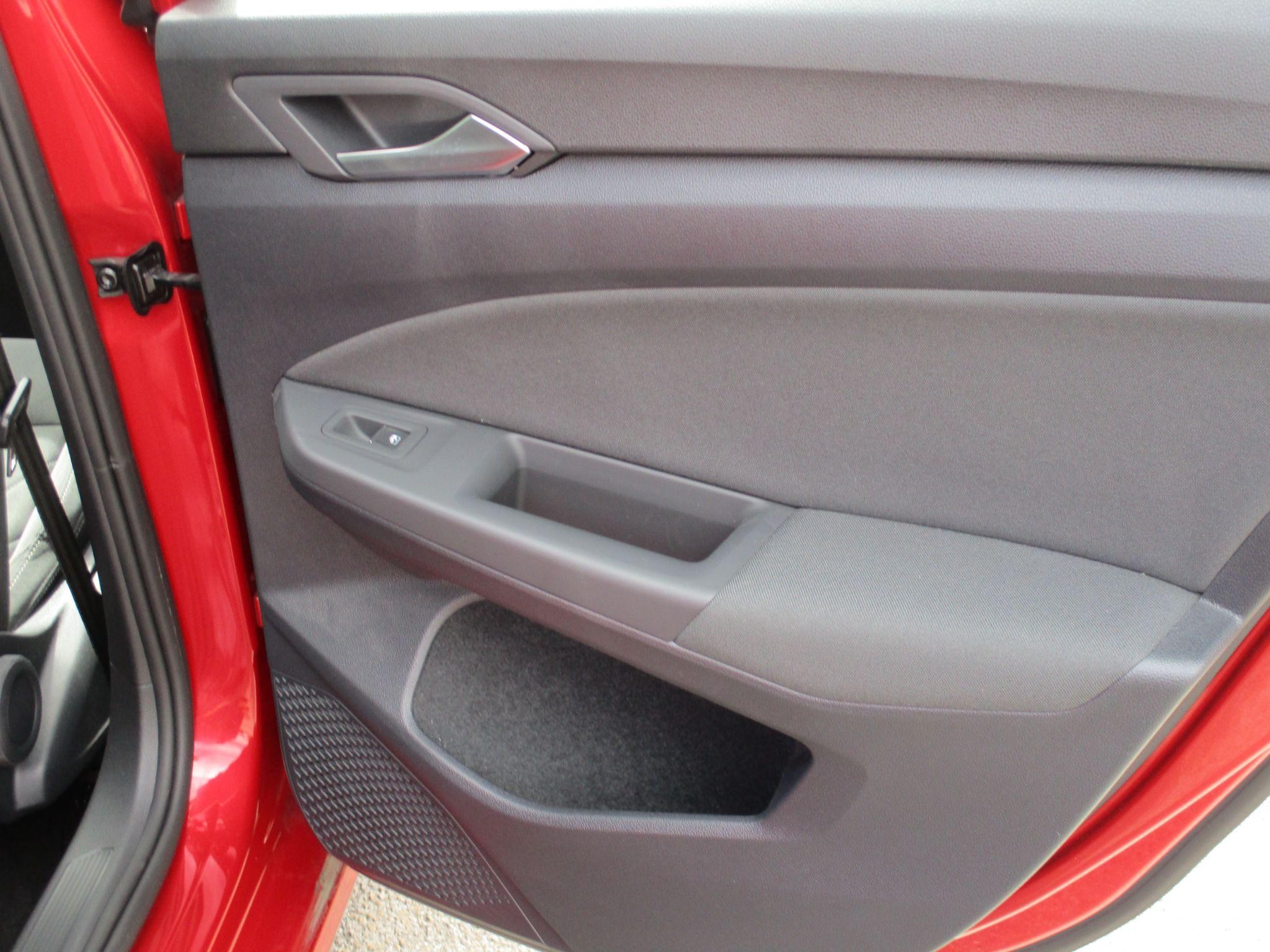Volkswagen Golf Image 26