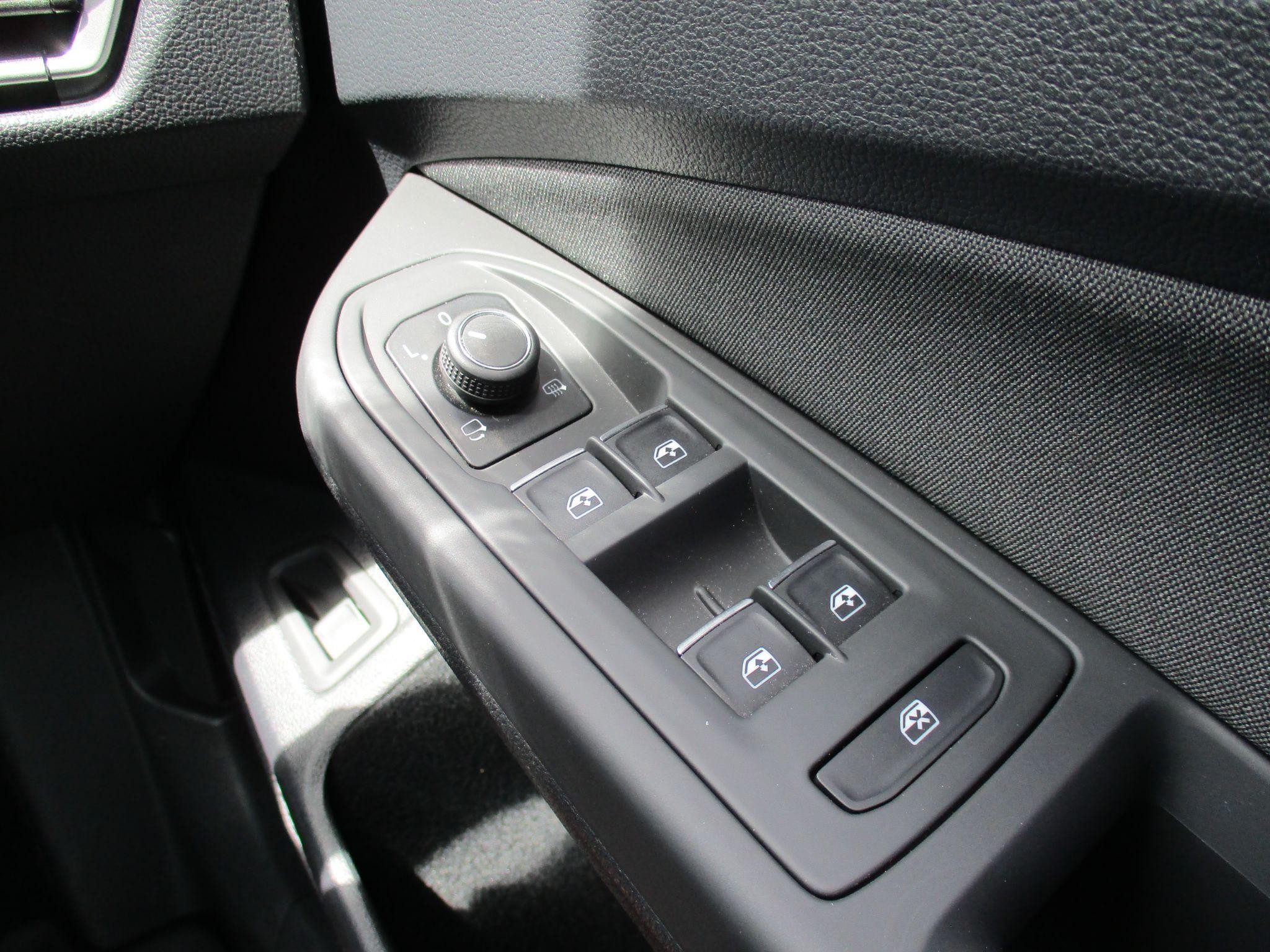 Volkswagen Golf Image 51