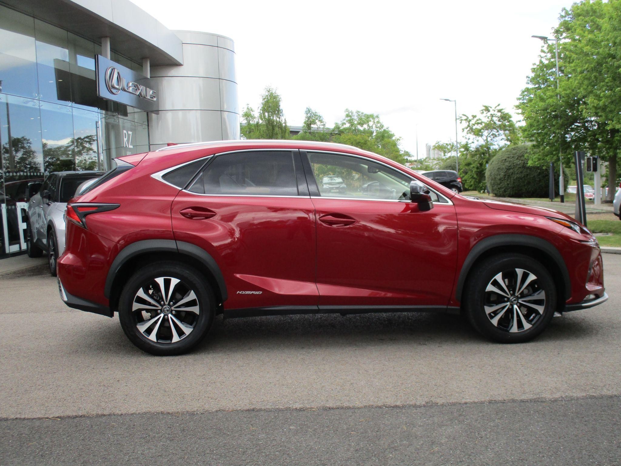 Lexus NX Image 5