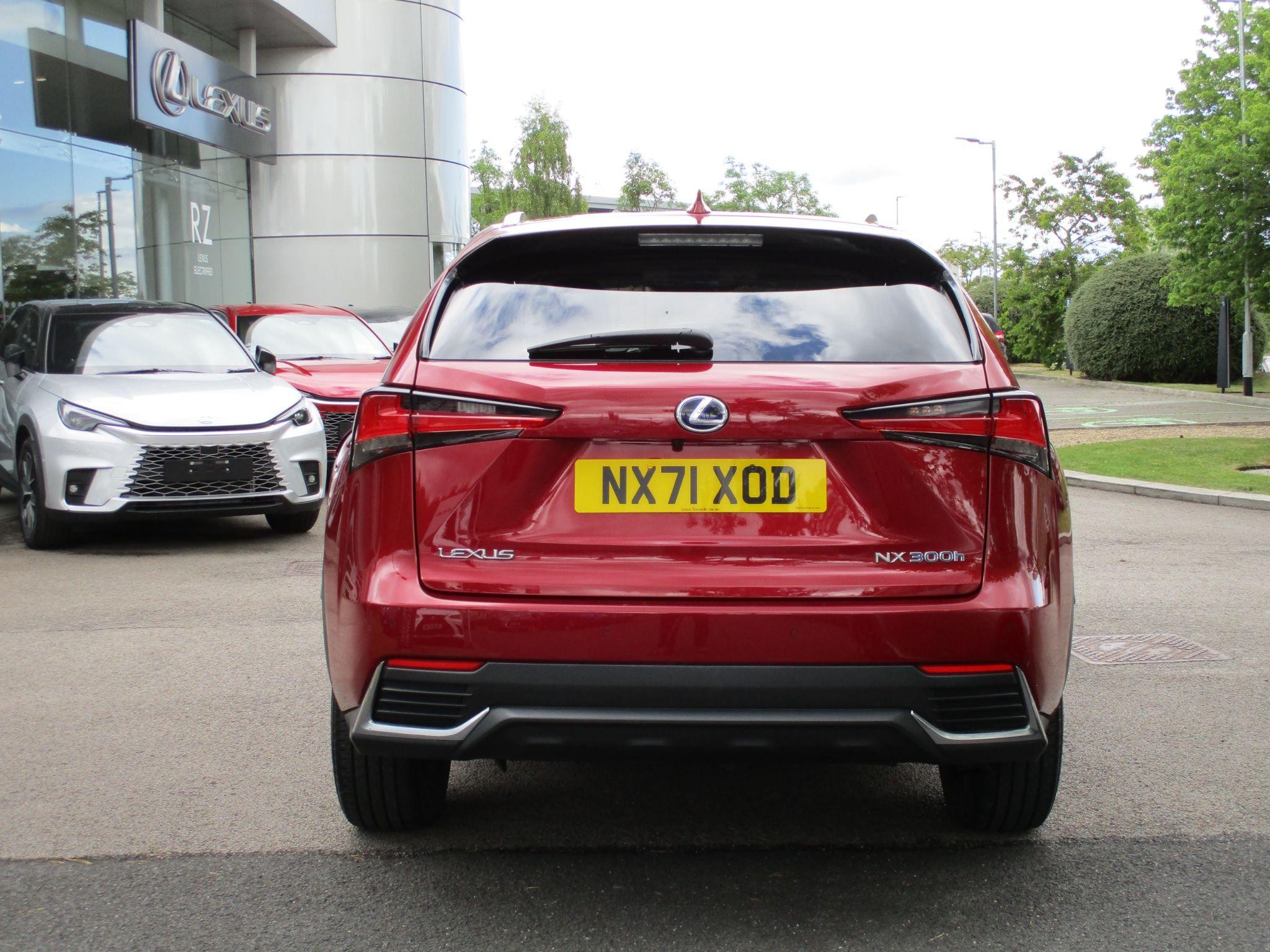 Lexus NX Image 8