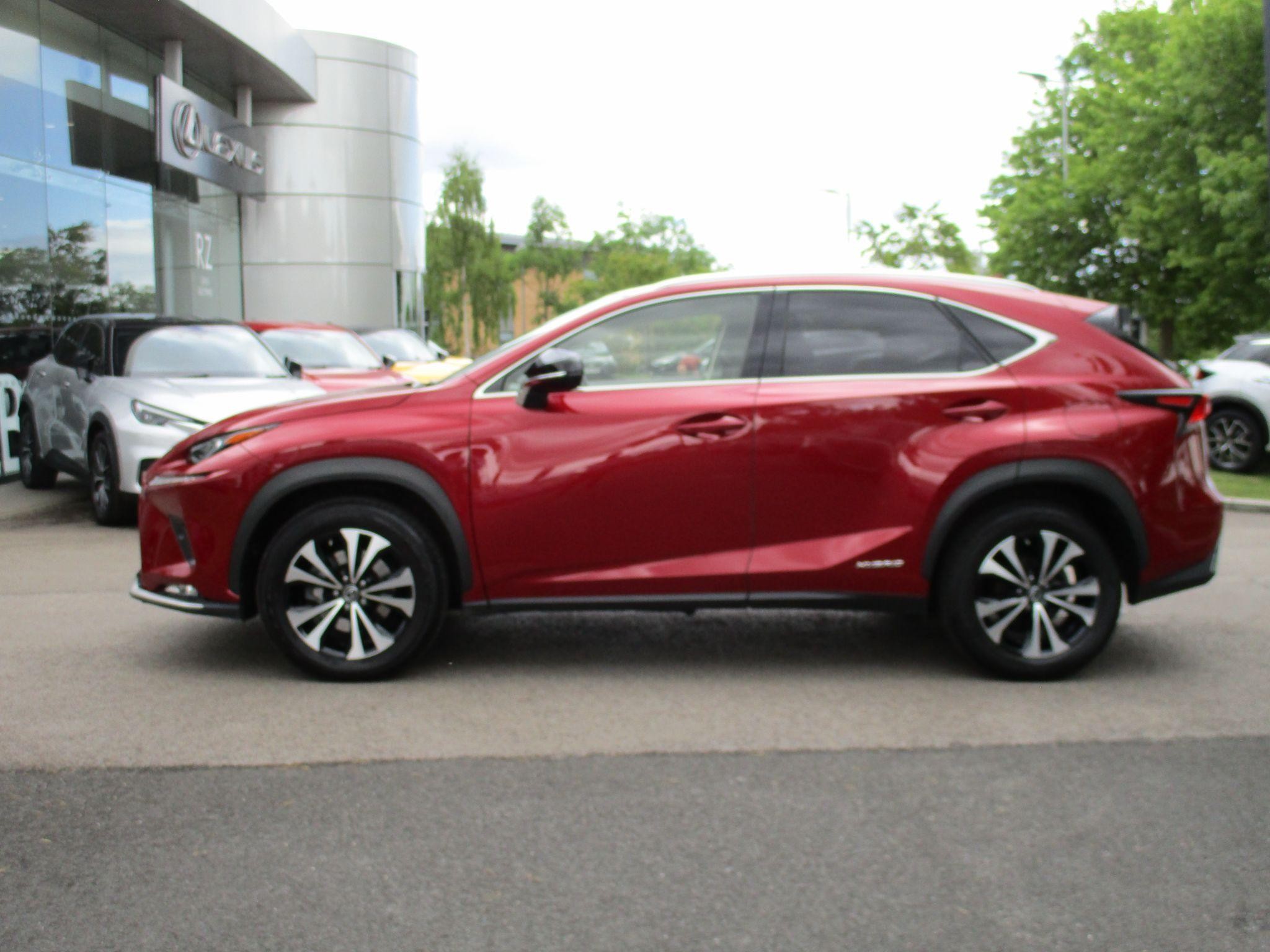 Lexus NX Image 12