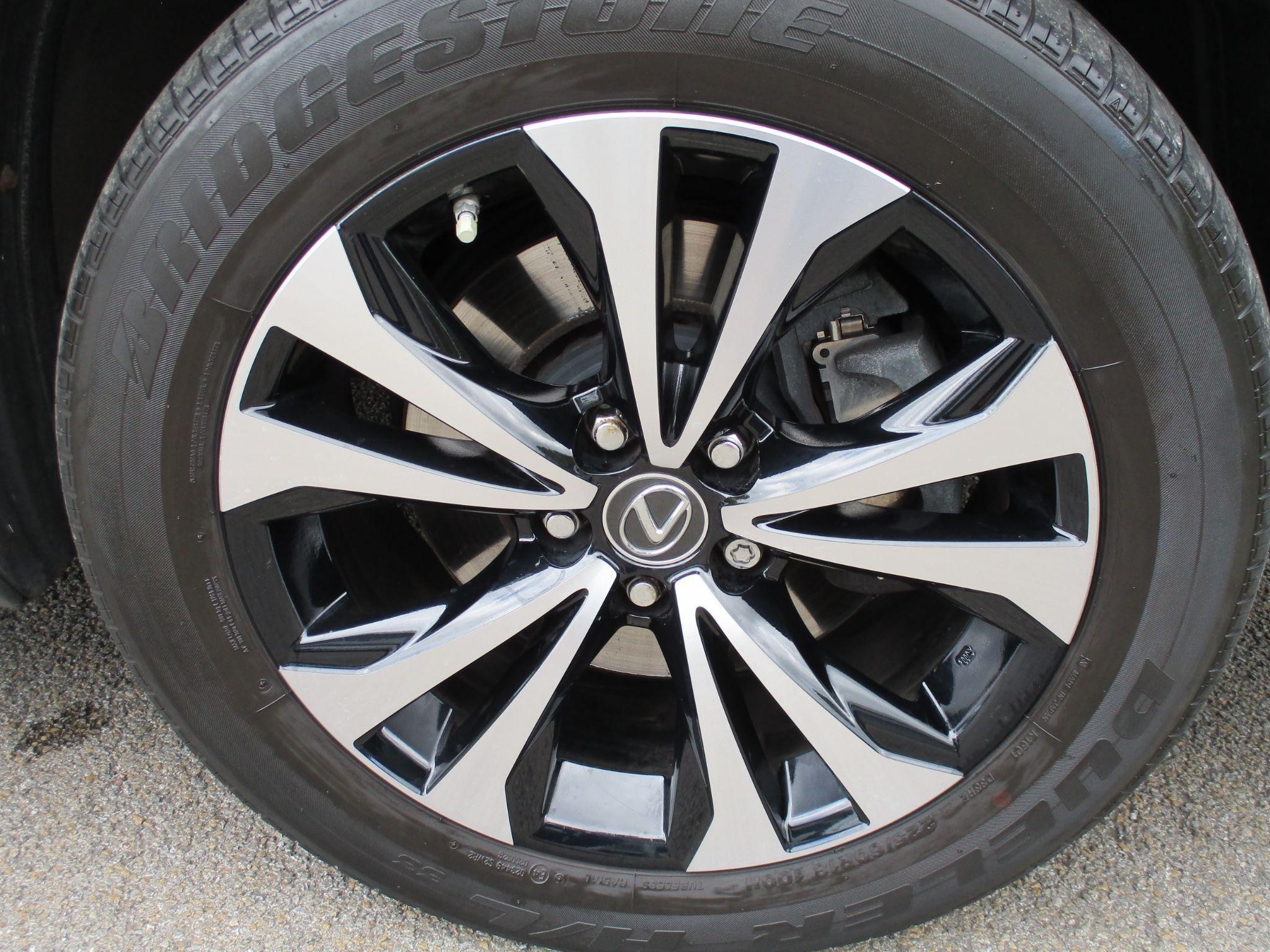 Lexus NX Image 18