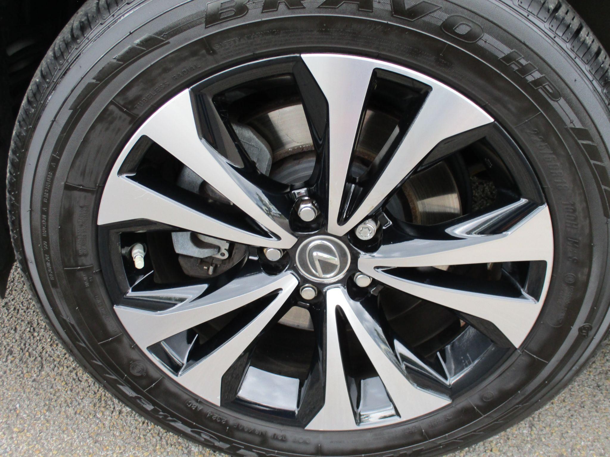 Lexus NX Image 25