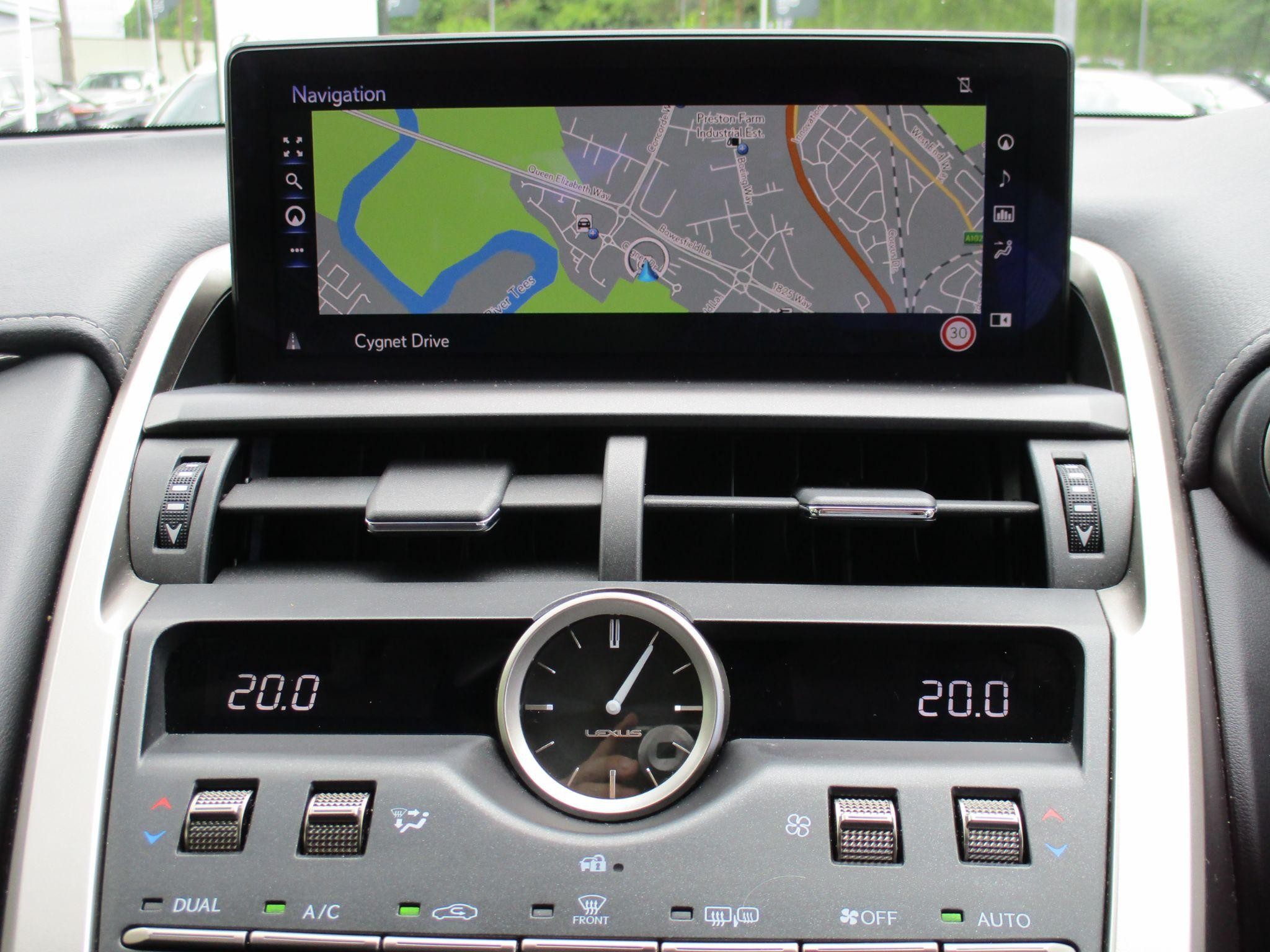 Lexus NX Image 31