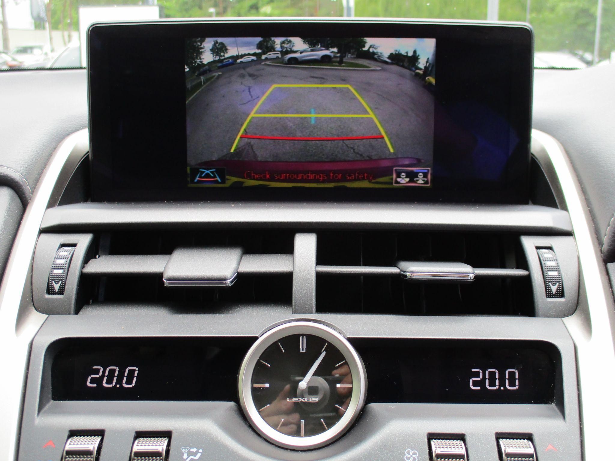 Lexus NX Image 34