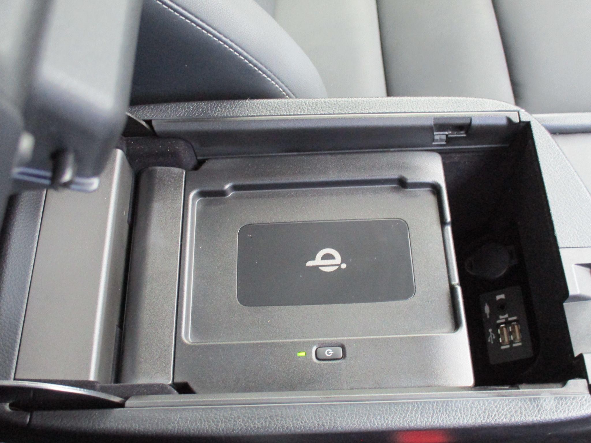 Lexus NX Image 38