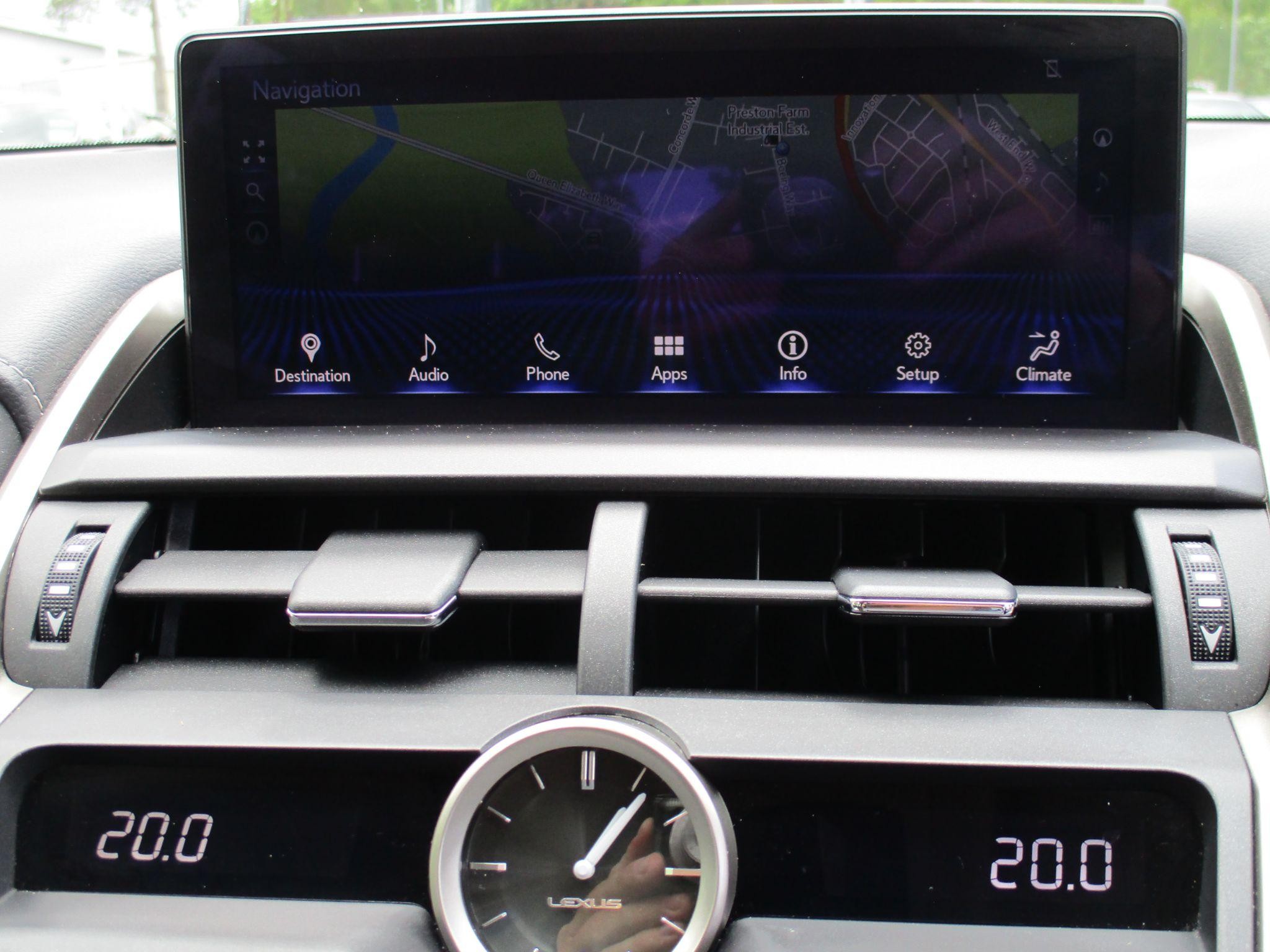 Lexus NX Image 39