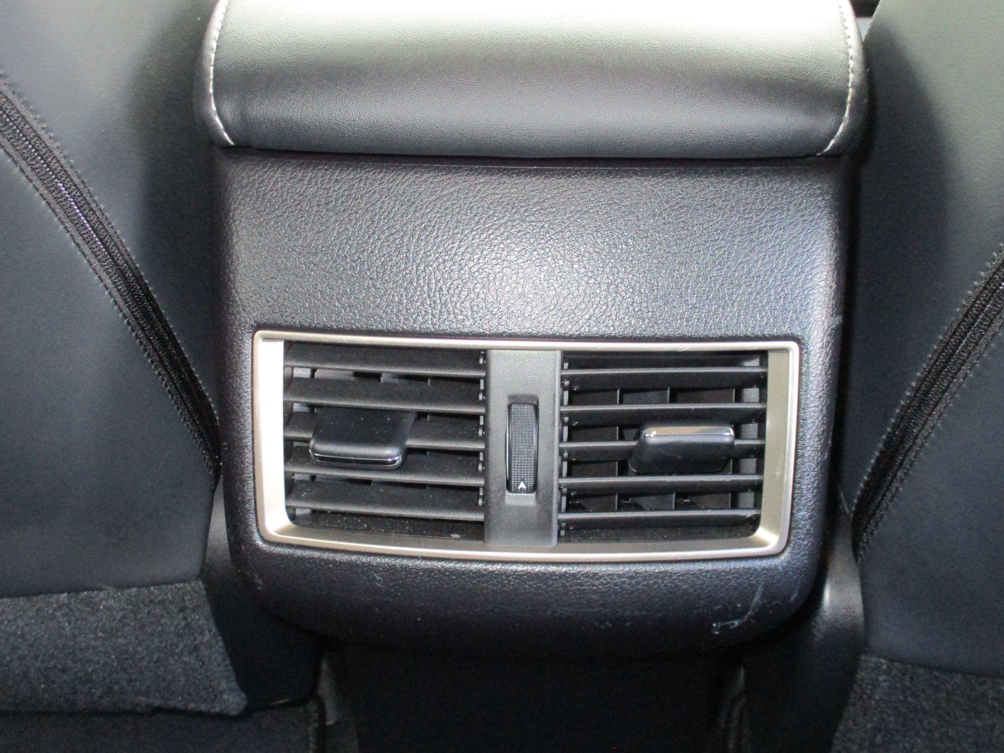 Lexus NX Image 50
