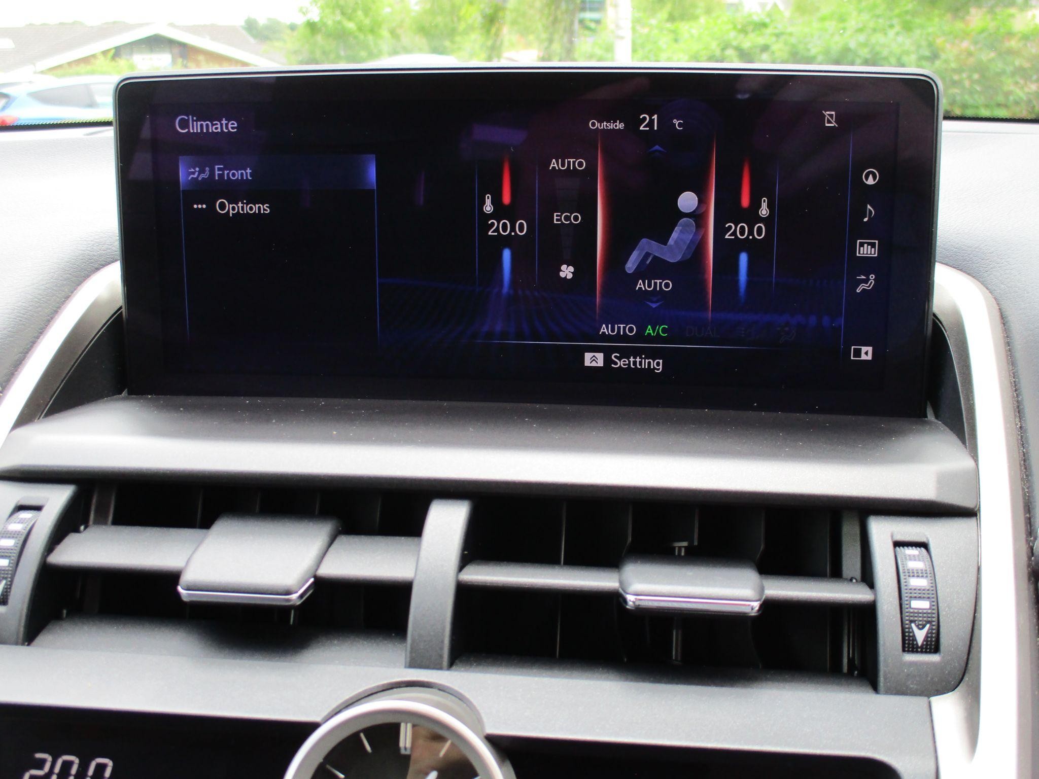 Lexus NX Image 55