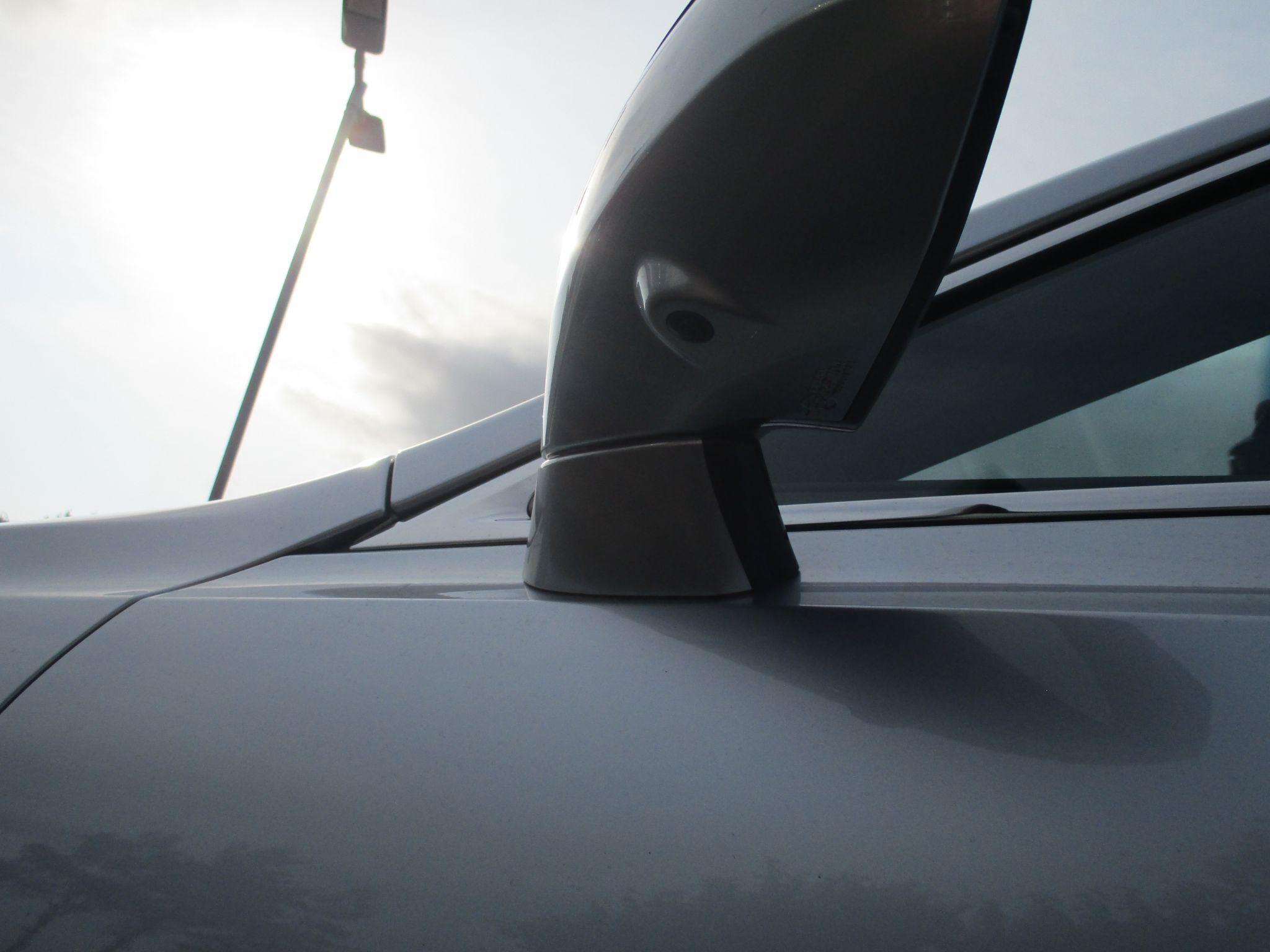 Lexus ES Image 14